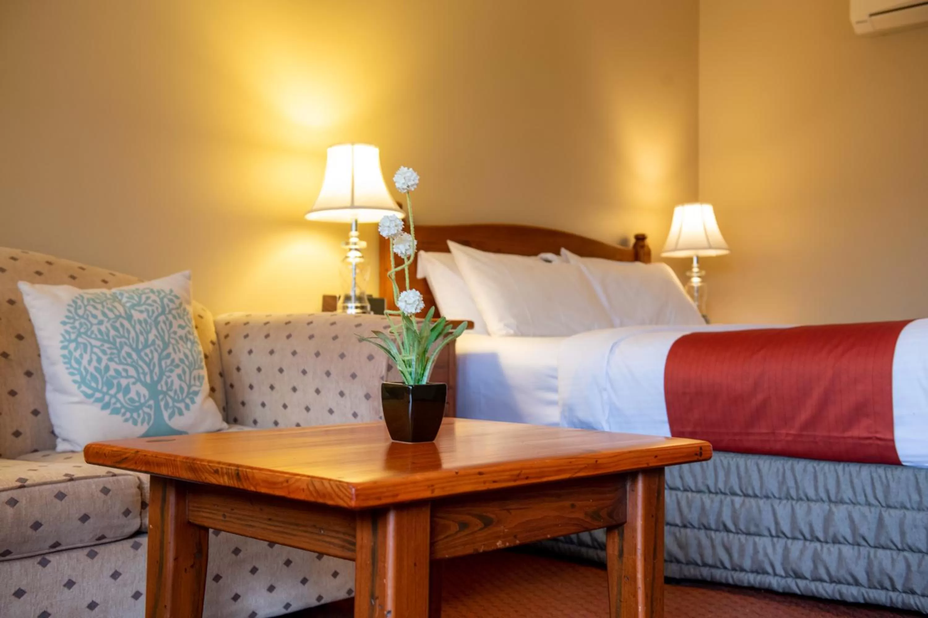 Bedroom, Bed in Gateway on Monash