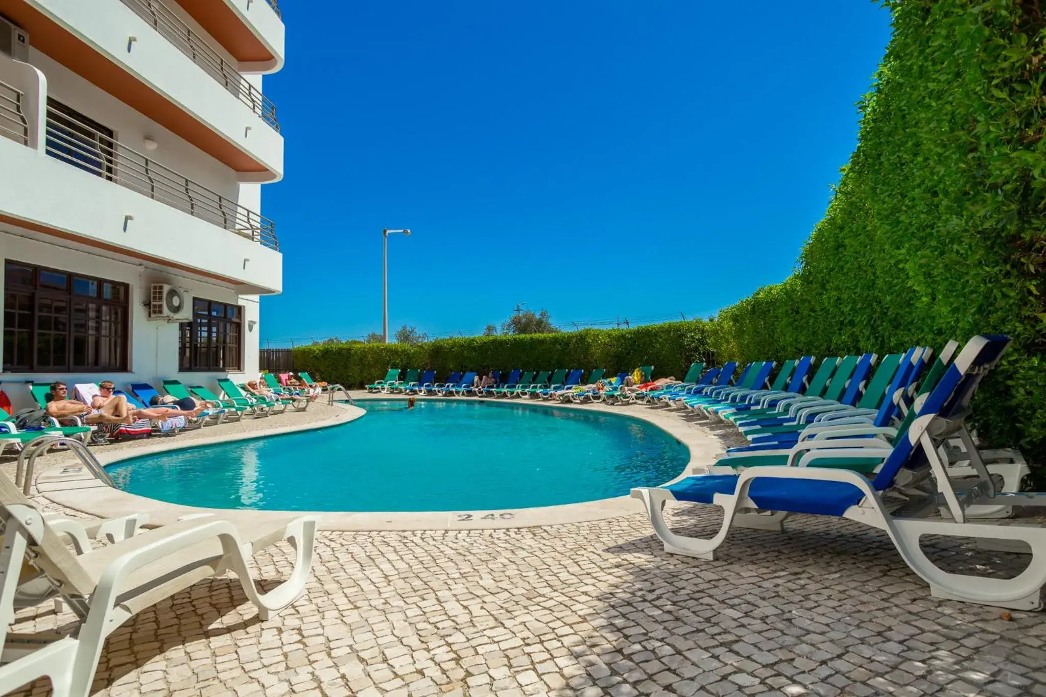 Swimming Pool in Mirachoro Portimao