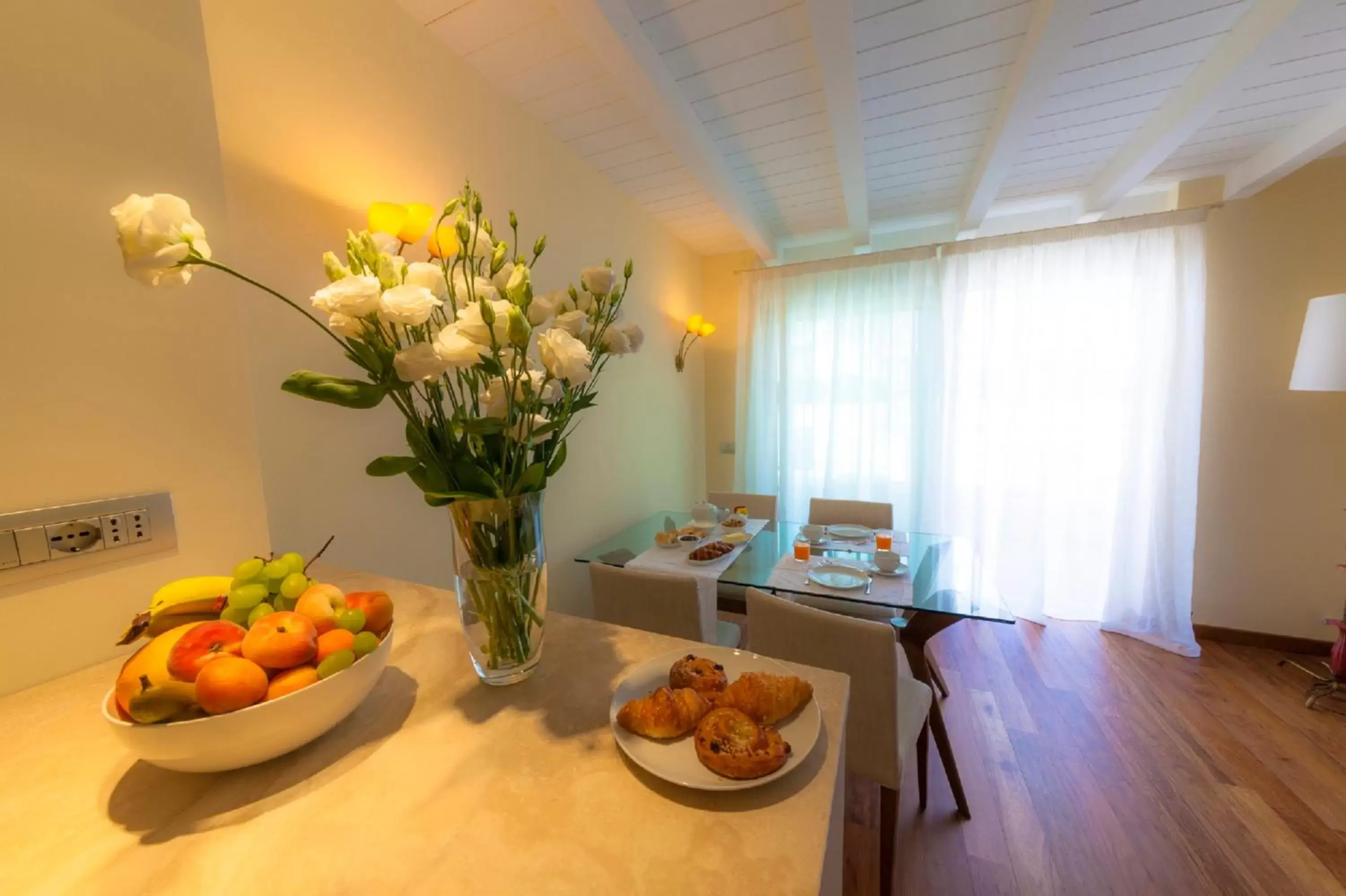 Kitchen or kitchenette in Bronzino House