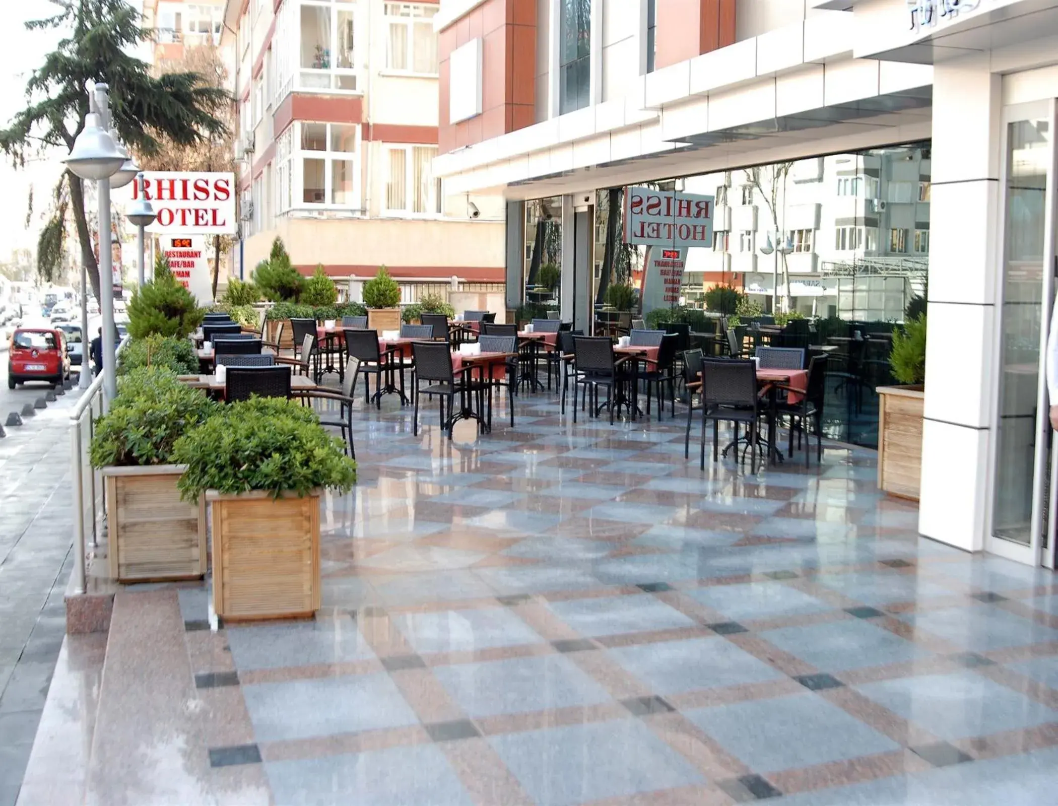 Facade/entrance in Rhiss Hotel Bostanci Facade/entrance in Rhiss Hotel Bostanci