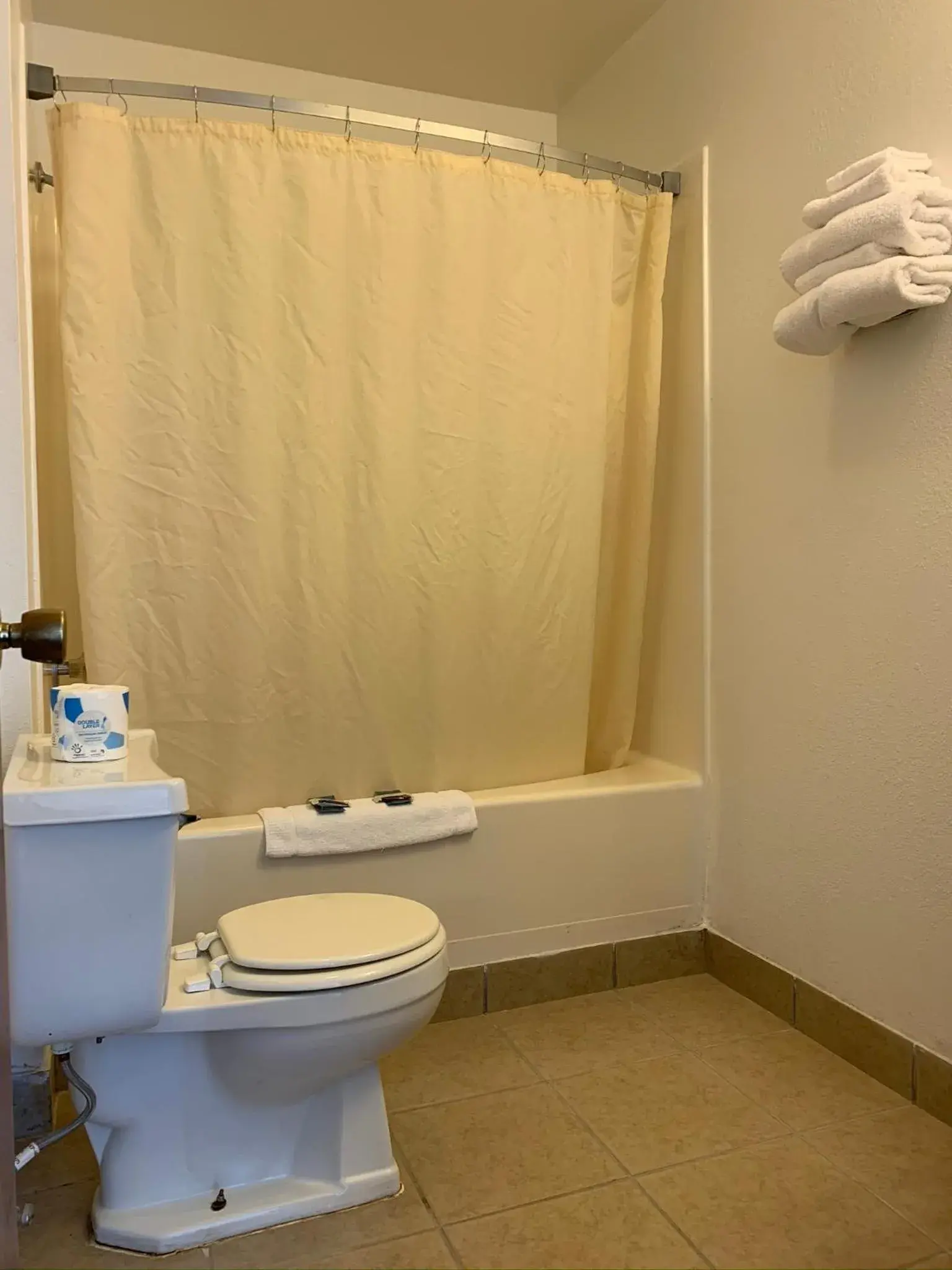 Bathroom in Budget Lodge Inn - Abilene