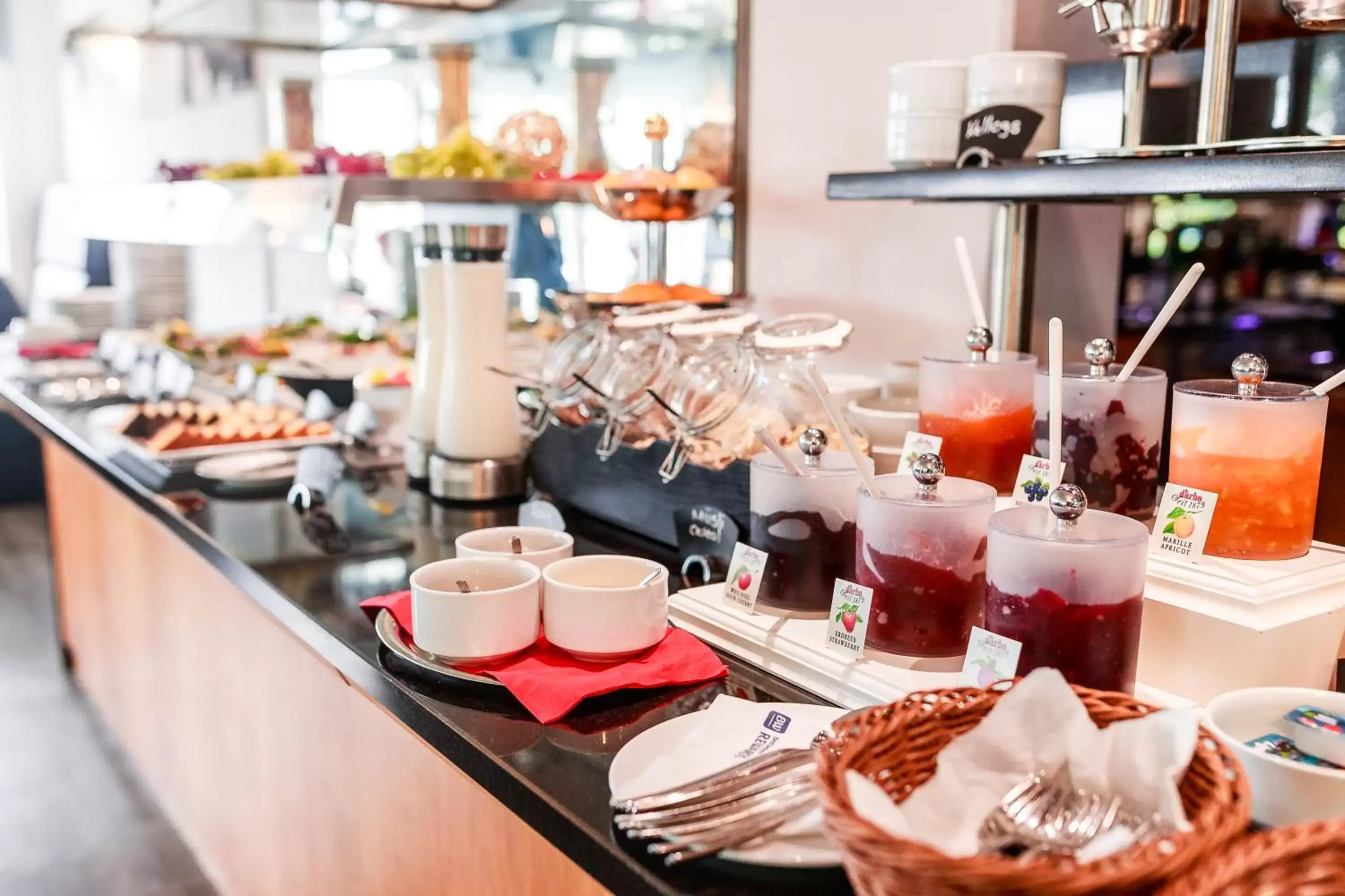 Buffet breakfast, Restaurant/Places to Eat in Best Western Plaza Hotel Stuttgart-Filderstadt