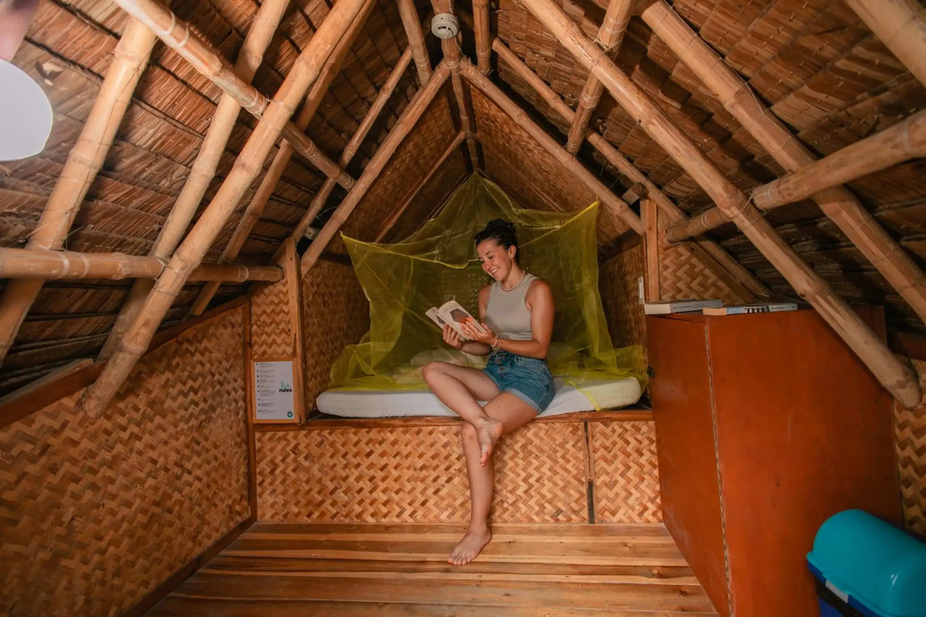 Bed, Guests in Mad Monkey Hostel Nacpan Beach