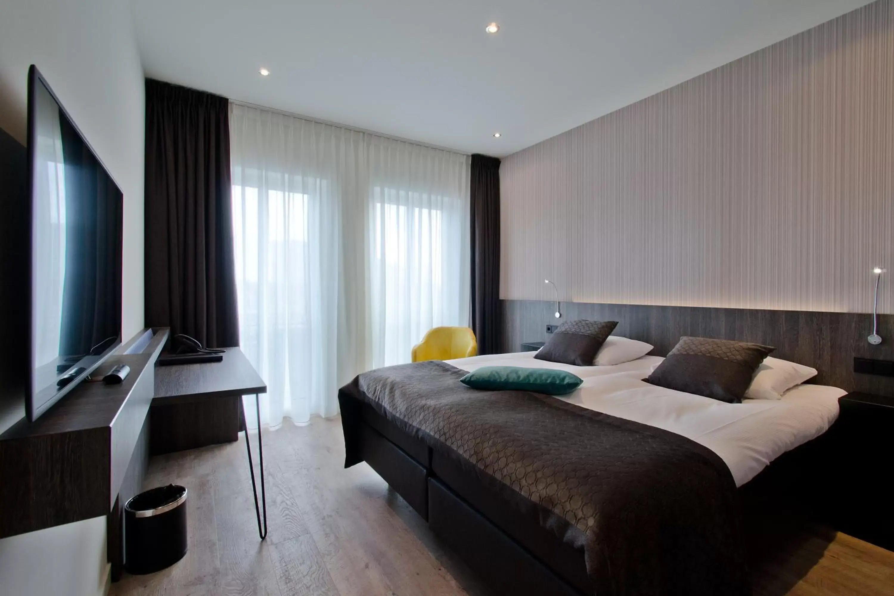 Bedroom, Bed in Hotel Roermond