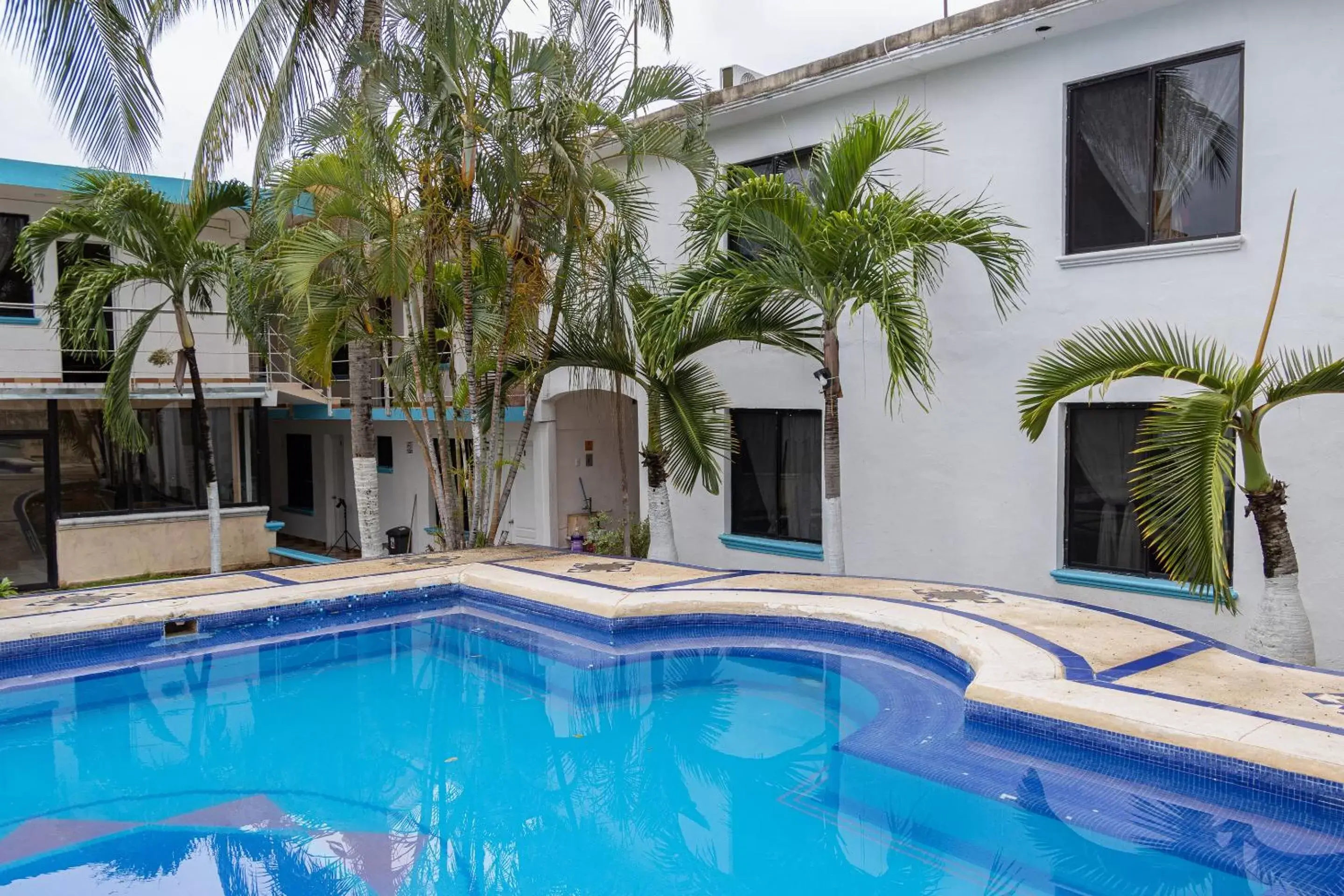 Swimming Pool in OYO Hotel Marías,Aeropuerto Internacional de Chetumal