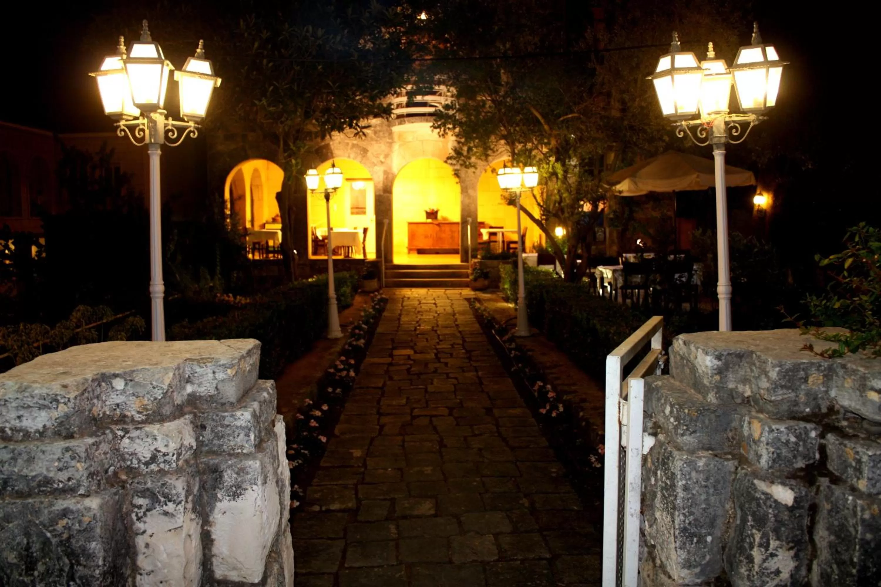 Facade/entrance in Lishansky Since 1936