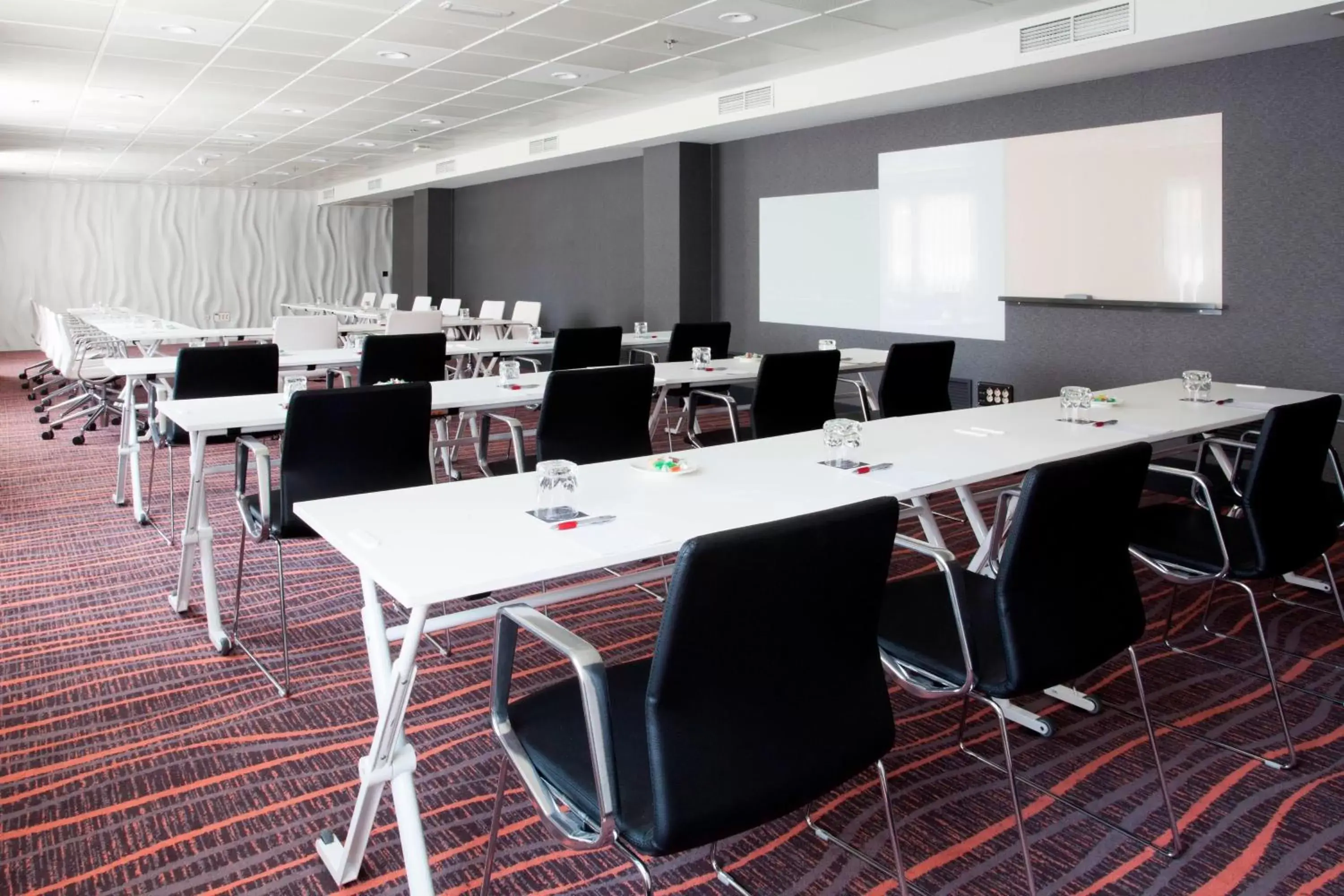 Meeting/conference room in Madrid Marriott Auditorium Hotel & Conference Center