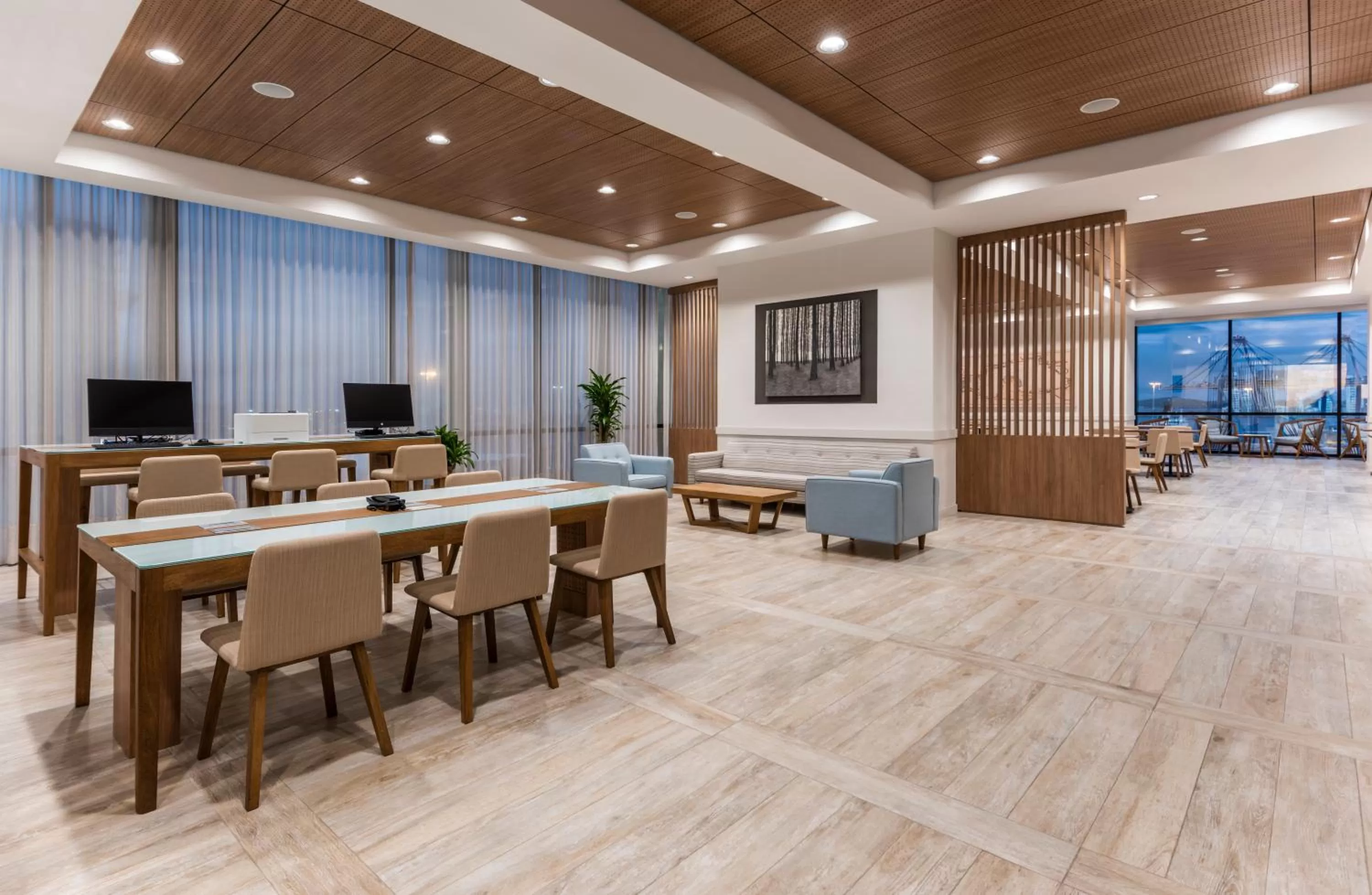 Business facilities in Holiday Inn Express Cartagena Manga by IHG