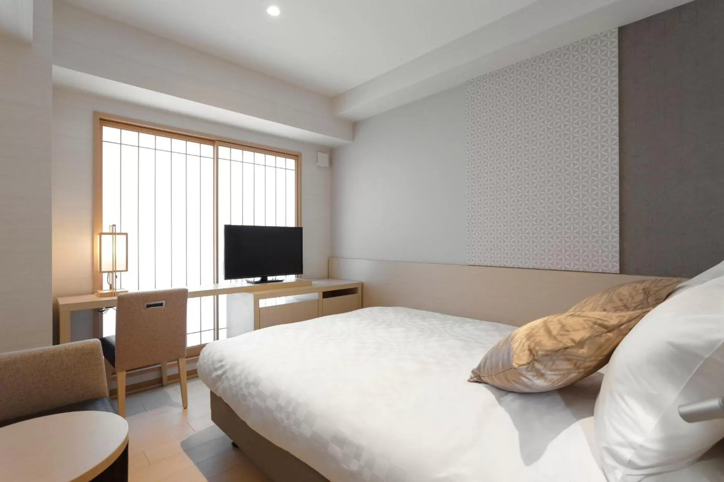 Photo of the whole room, Bed in Osaka View Hotel Honmachi