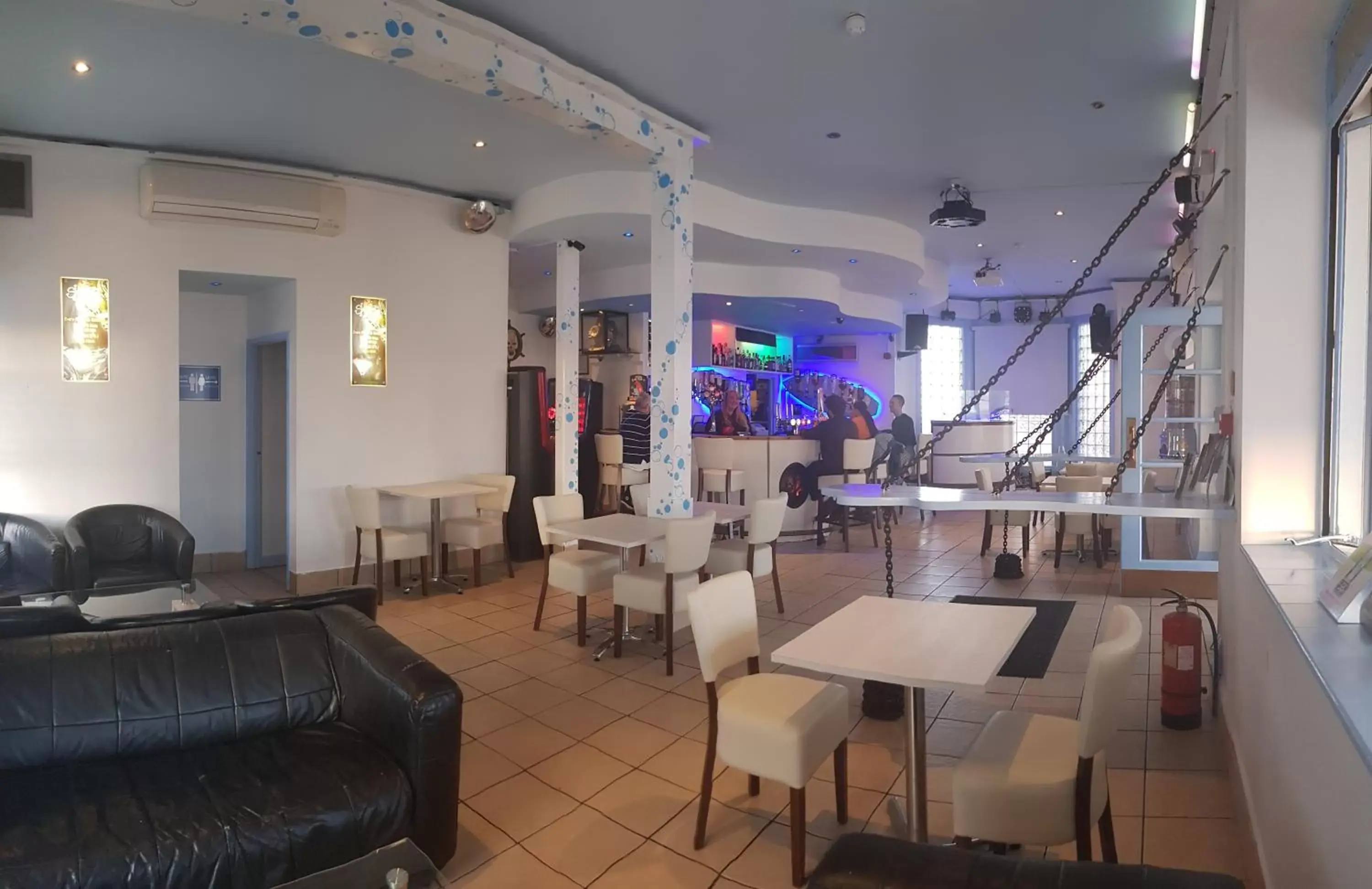 Lounge or bar, Restaurant/Places to Eat in The Portland Hotel