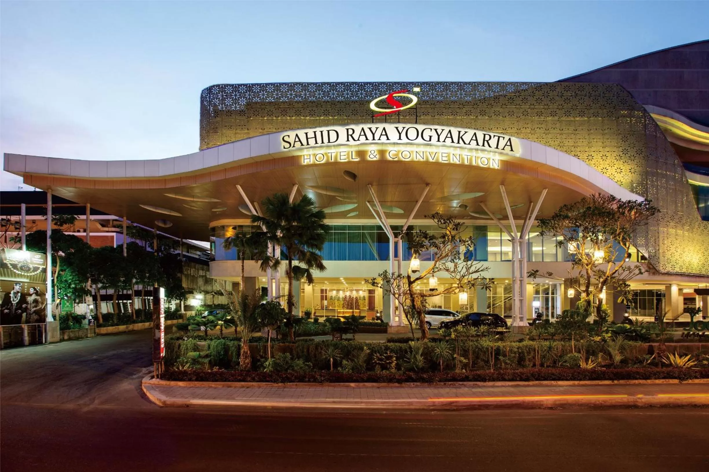 Facade/entrance in Sahid Raya Hotel & Convention Yogyakarta