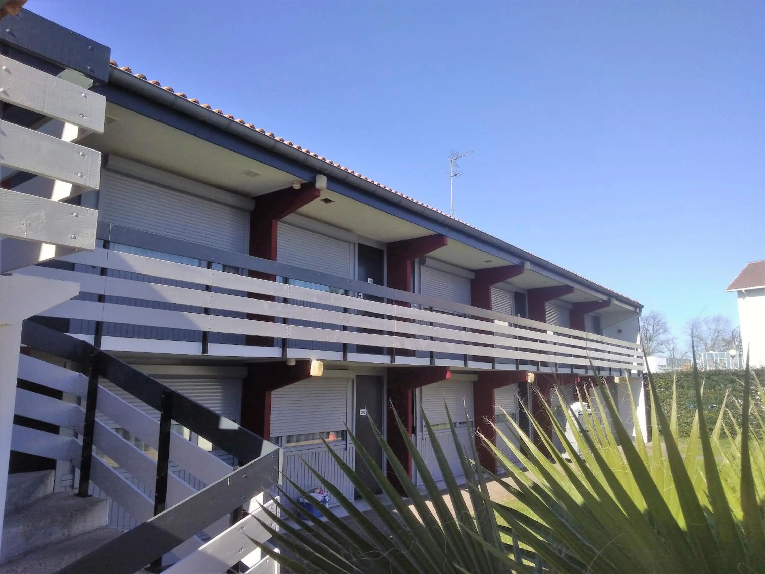 Garden in Kyriad Bordeaux - Merignac Aéroport