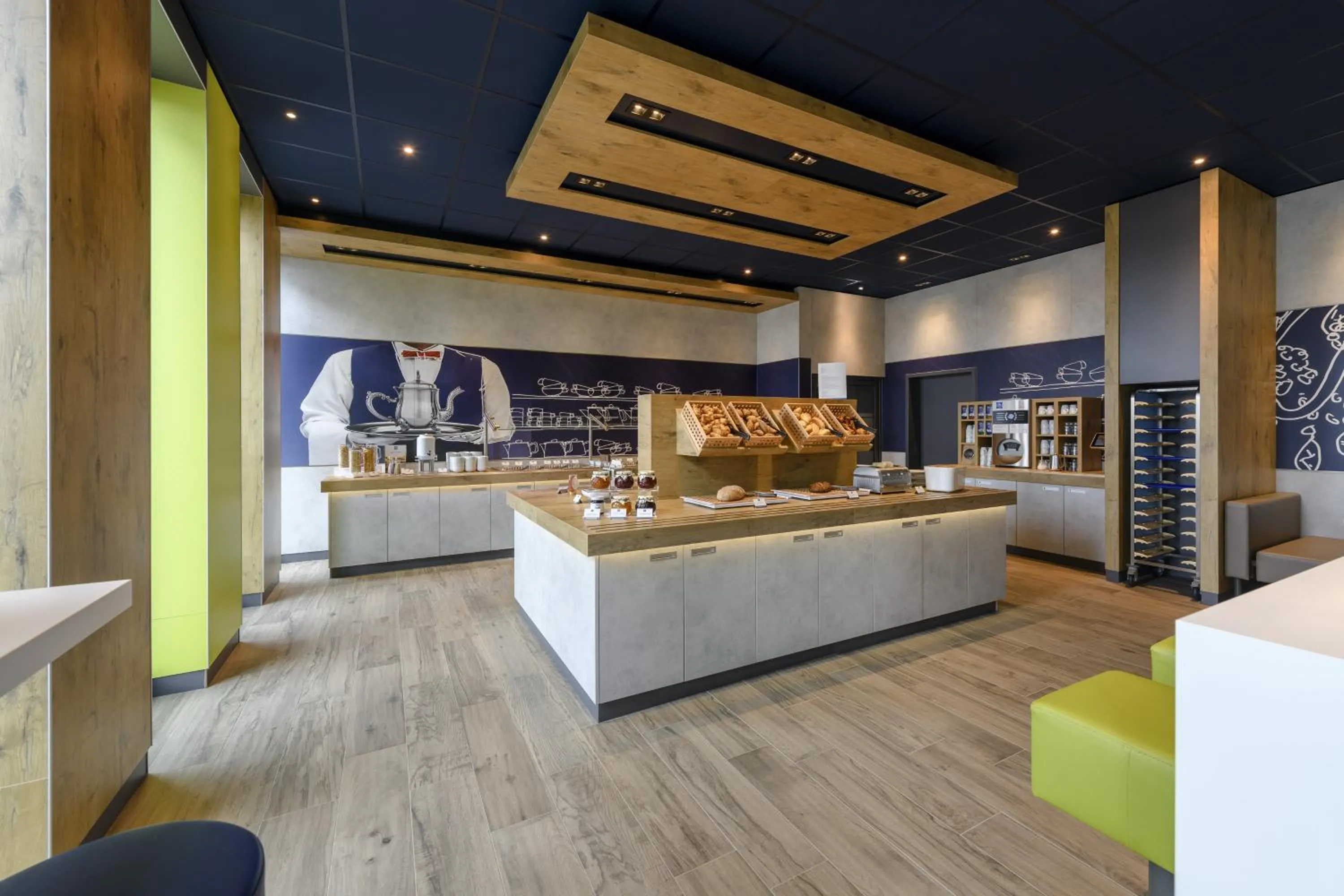 Buffet breakfast in ibis budget Bremen City Center