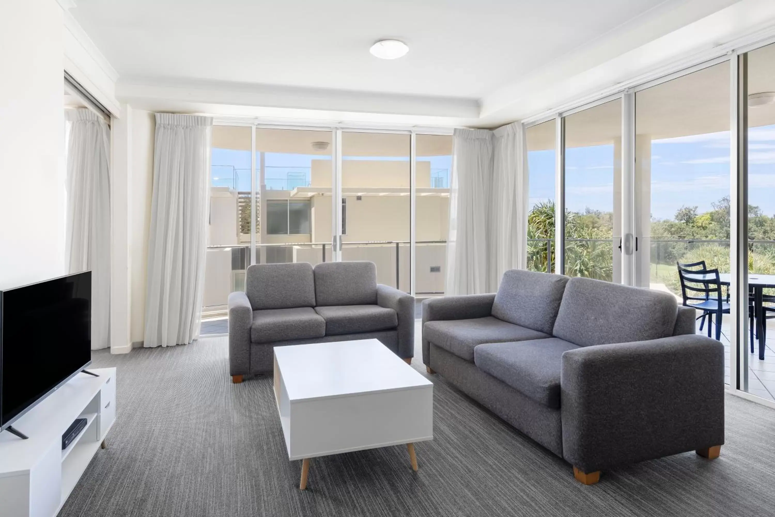 Living room, Seating Area in Ramada By Wyndham Marcoola Beach