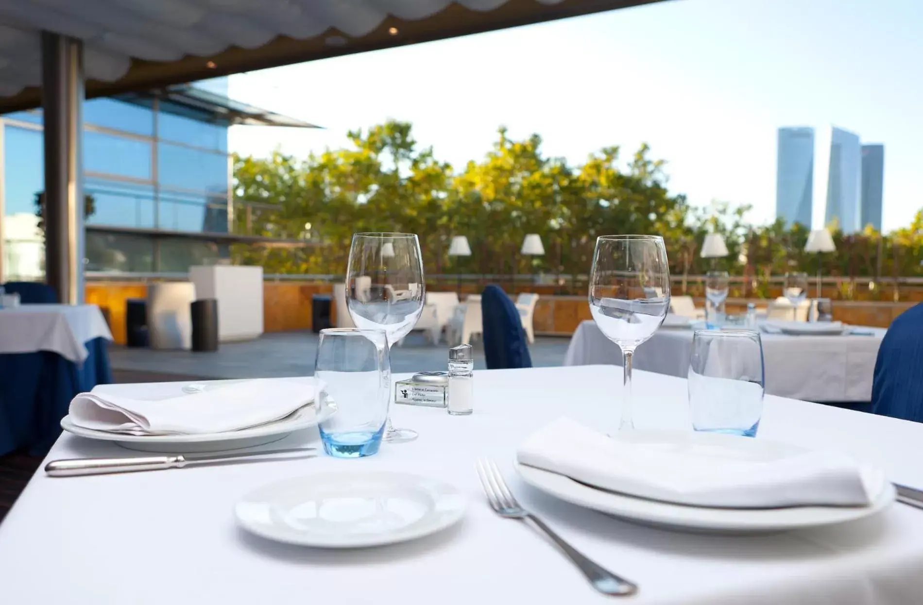Balcony/Terrace, Restaurant/Places to Eat in Hotel Villamadrid