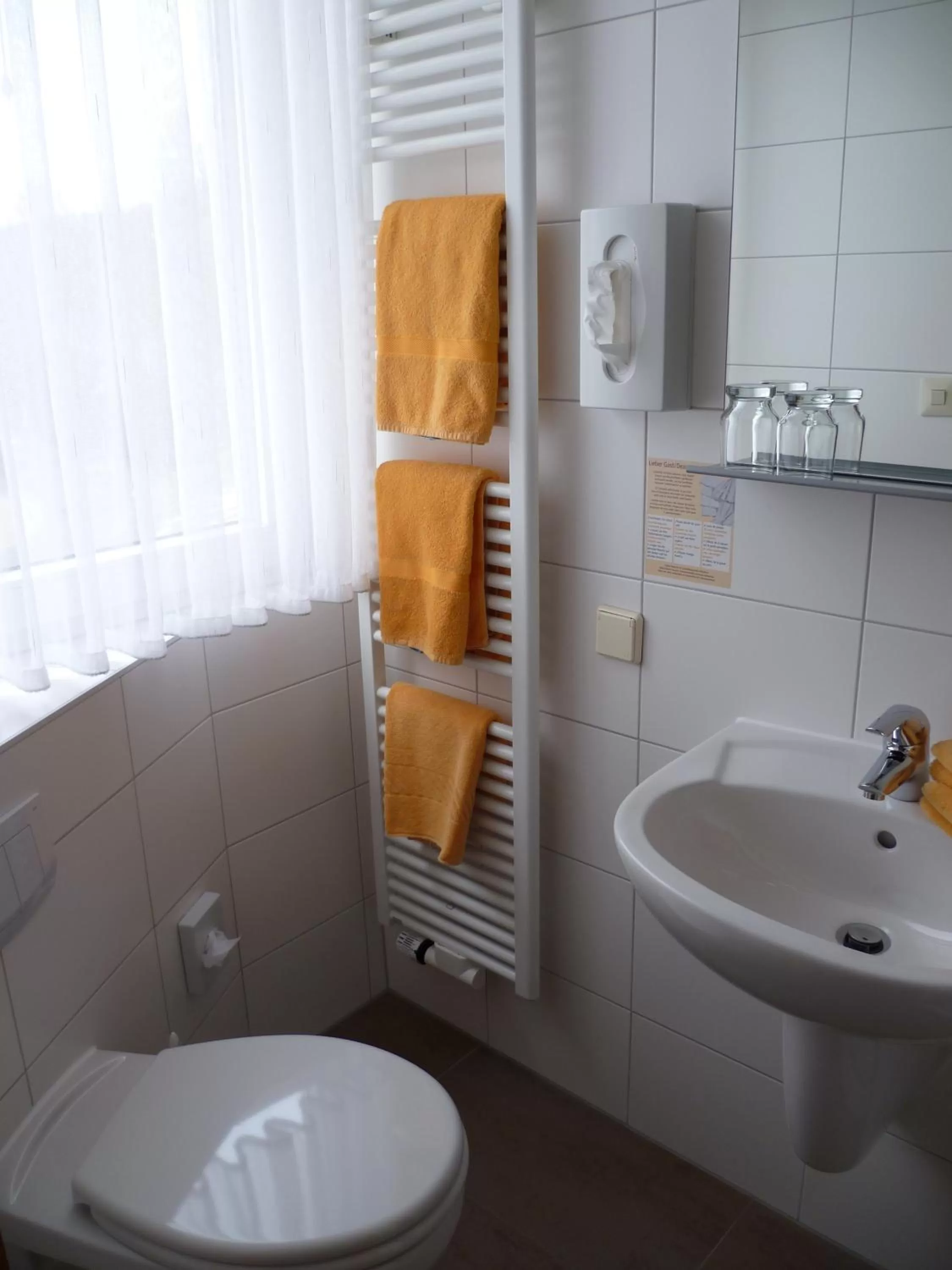 Bathroom in Landgasthof Zur scharfen Ecke