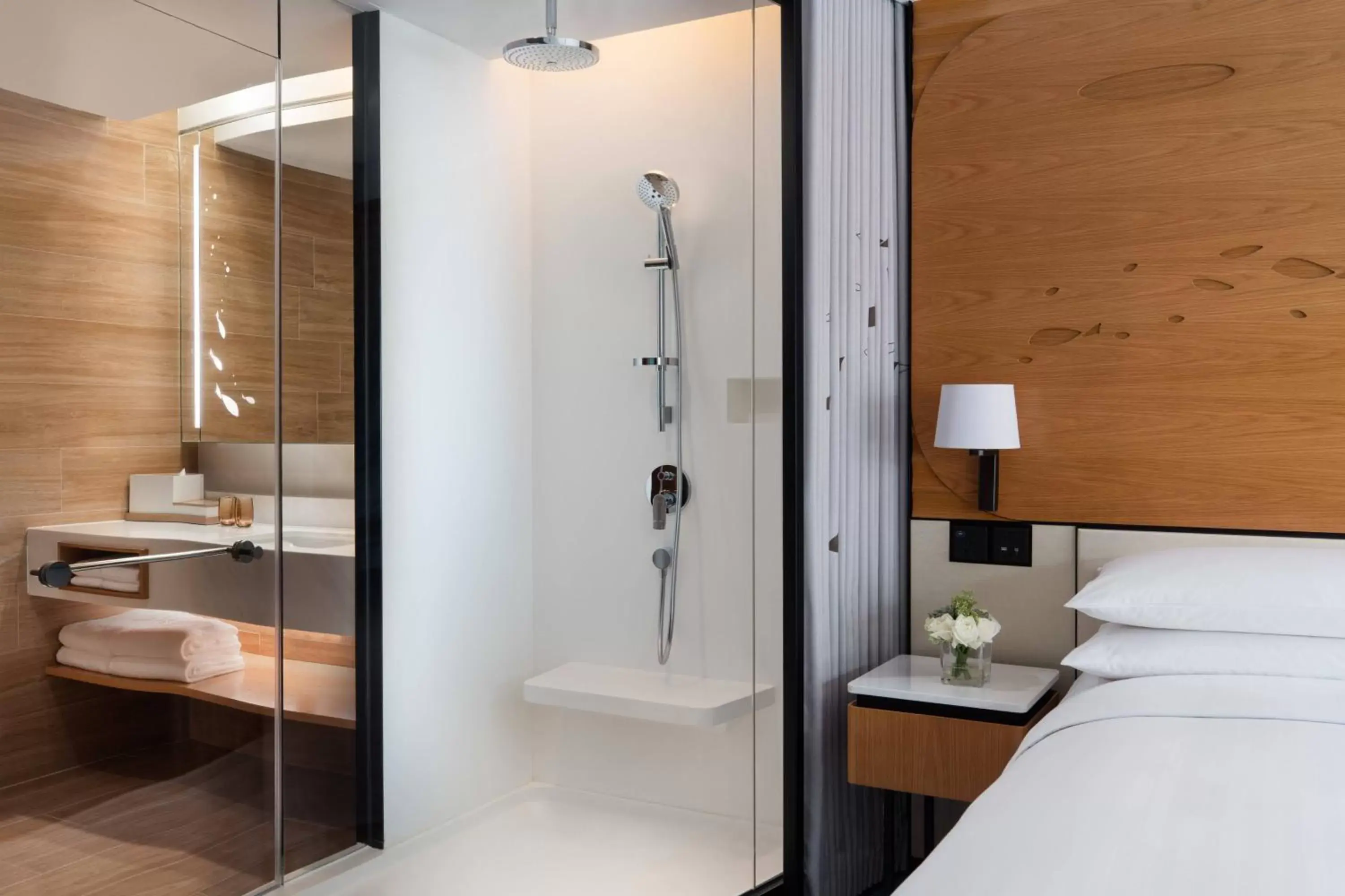 Bathroom in Hong Kong Ocean Park Marriott Hotel
