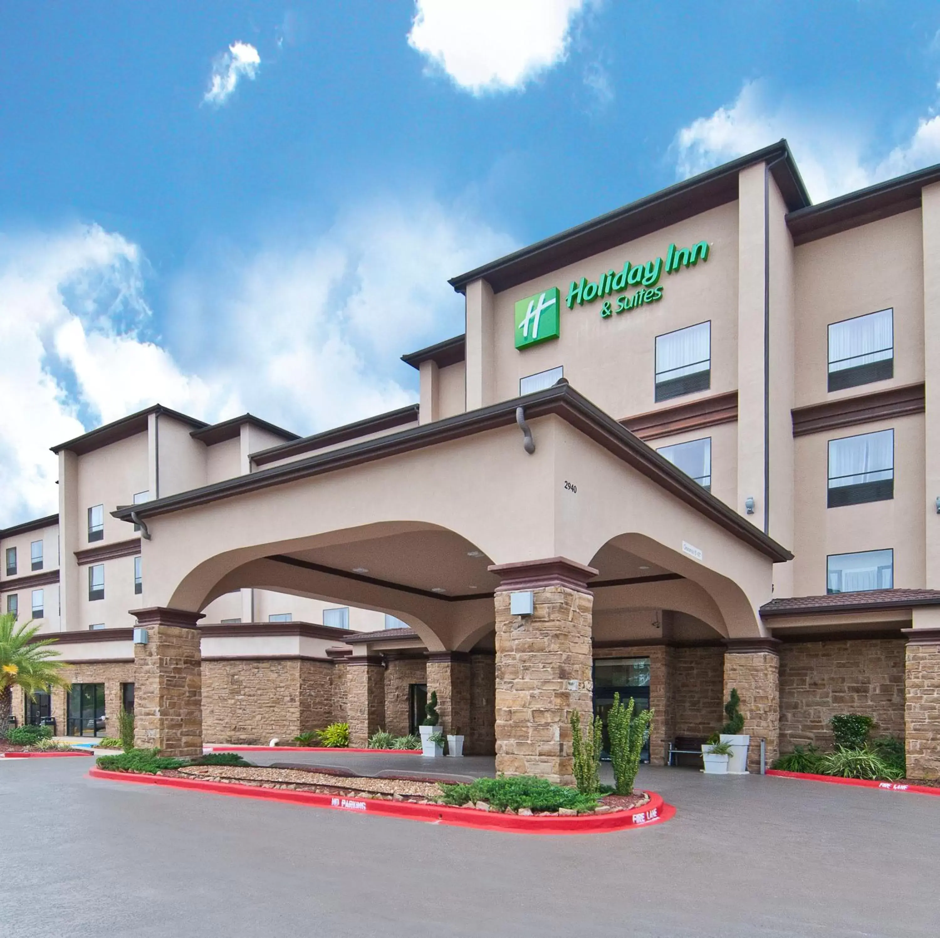 Property Building in Holiday Inn Hotel & Suites Lake Charles South, an IHG Hotel