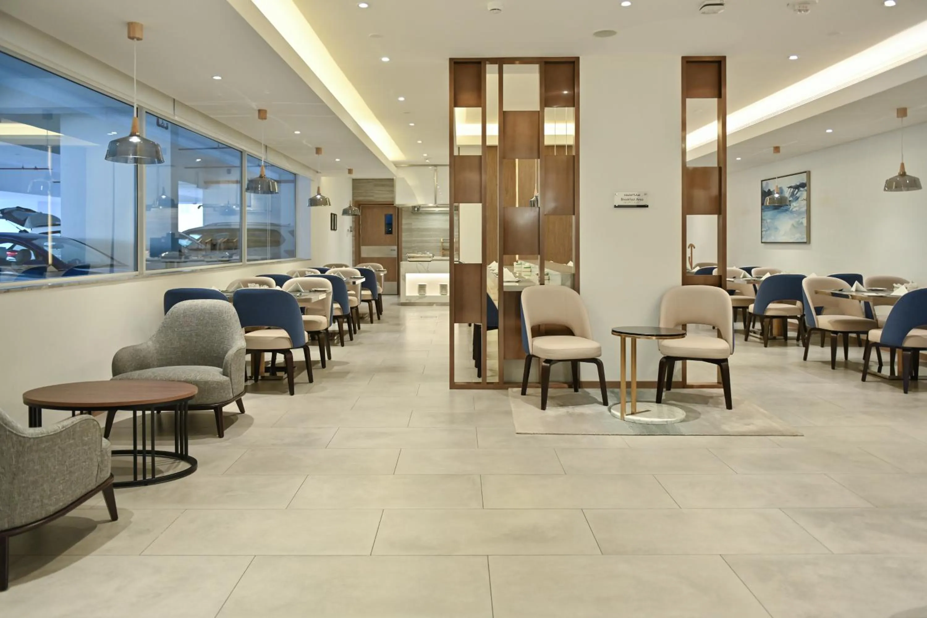 Restaurant/places to eat in Comfort Hotel Jeddah King Road