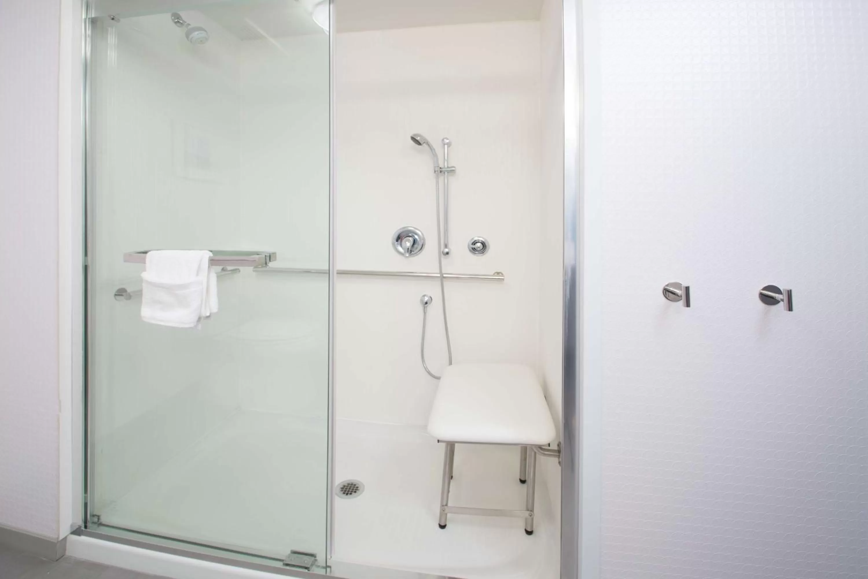 Bathroom in Hampton Inn Arvin Tejon Ranch, Ca