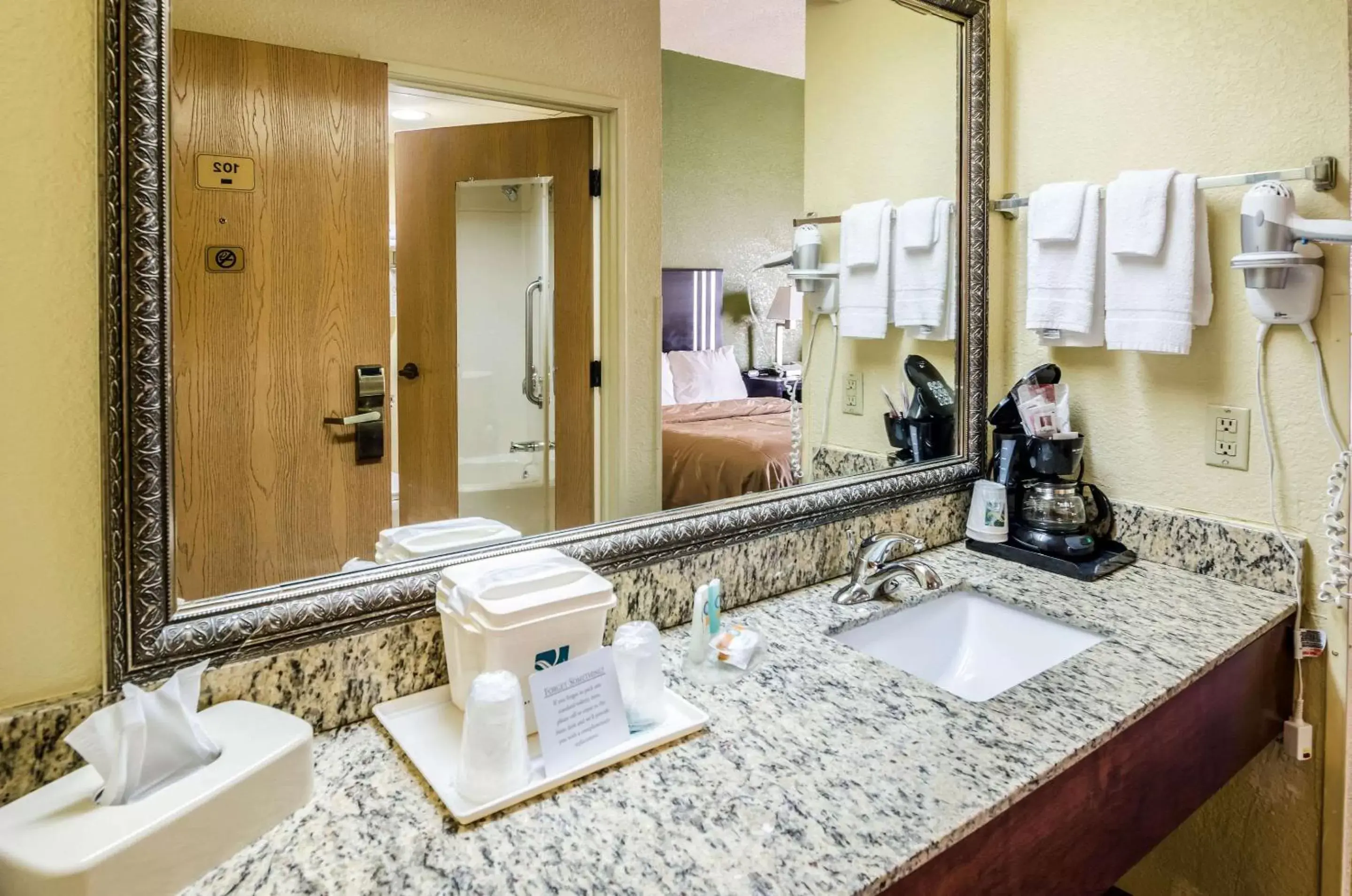 Bathroom in Quality Inn & Suites Wytheville