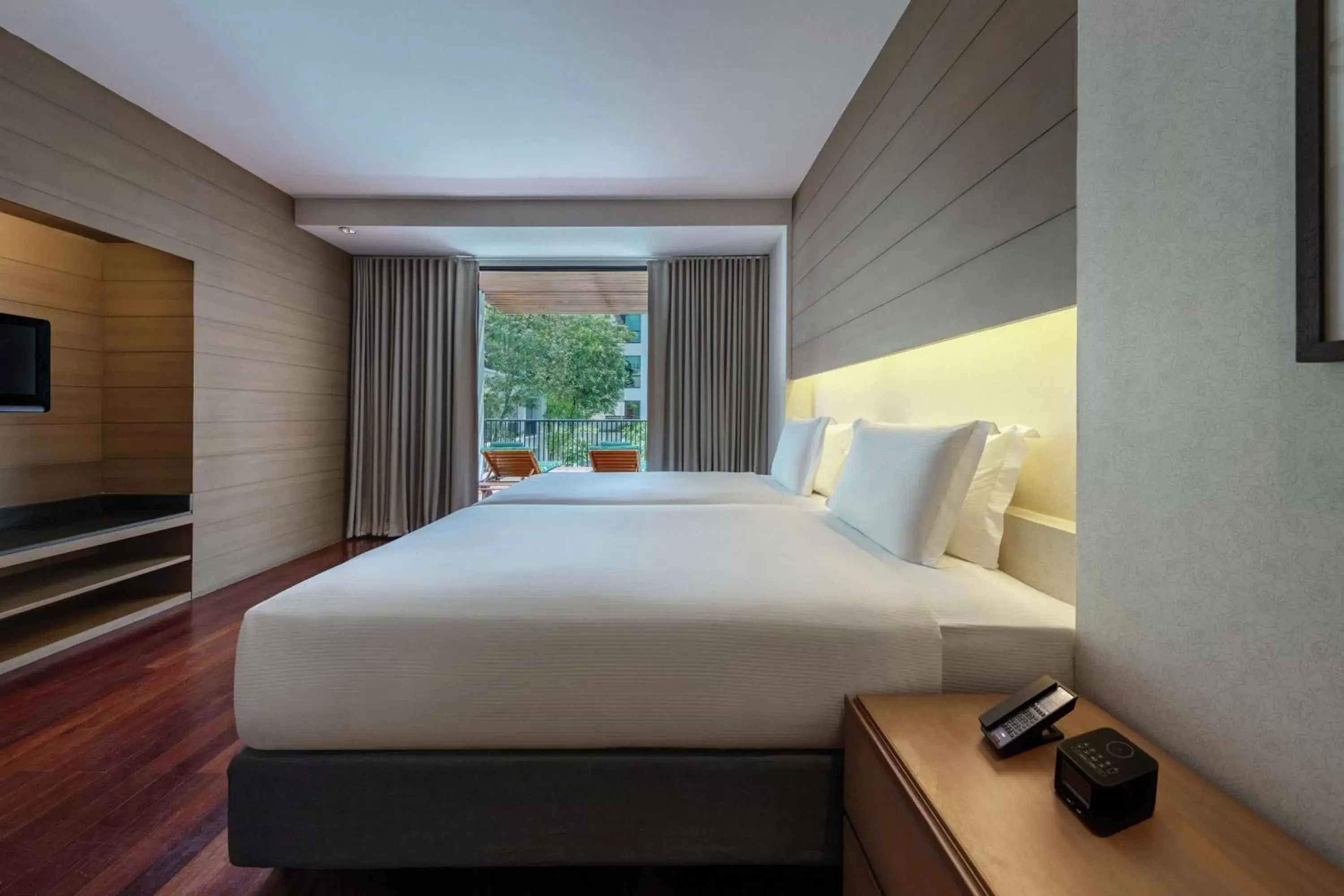 Bedroom, Bed in DoubleTree by Hilton Phuket Banthai Resort