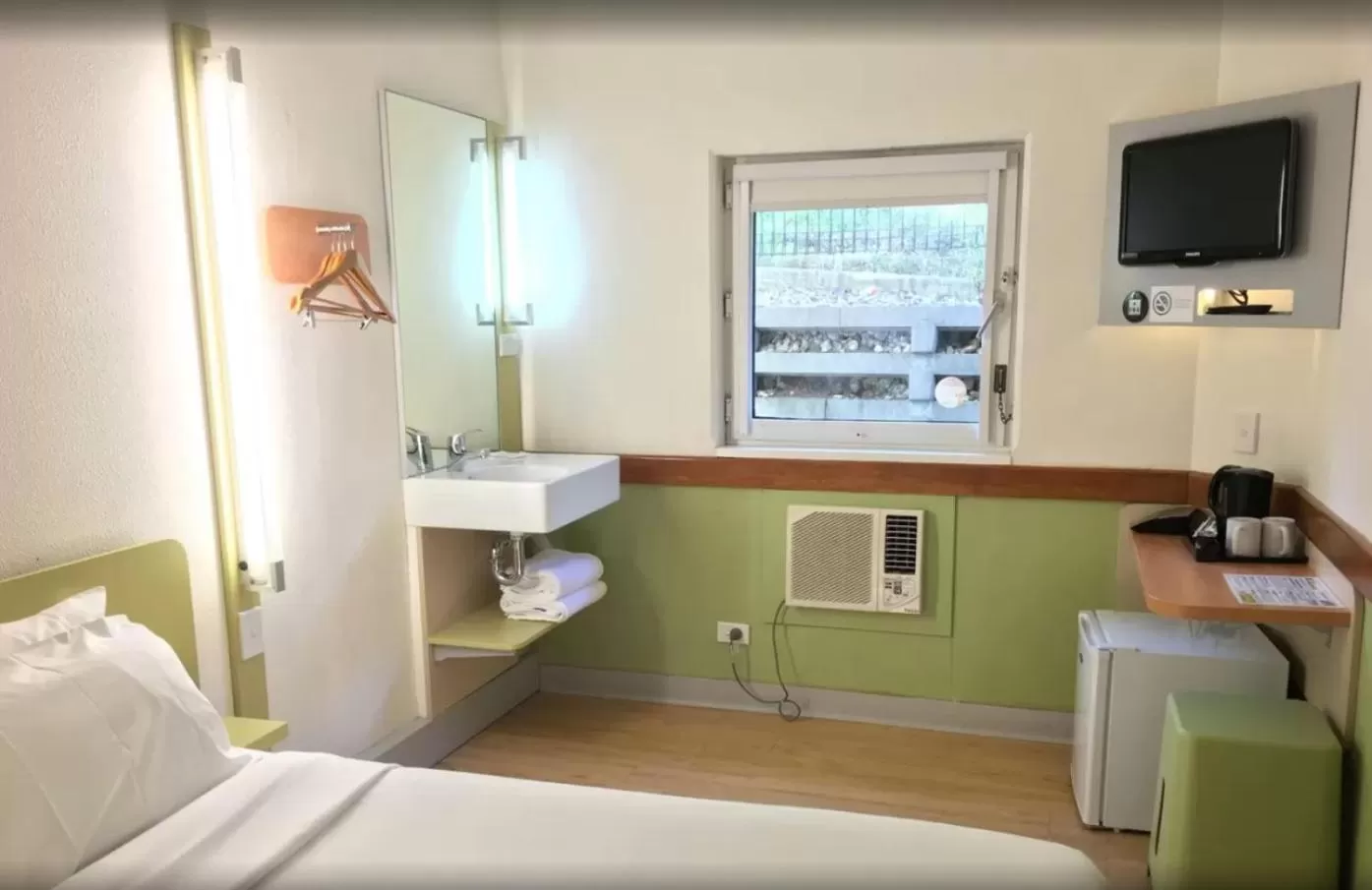 TV and multimedia, Bed in ibis Budget - Campbelltown