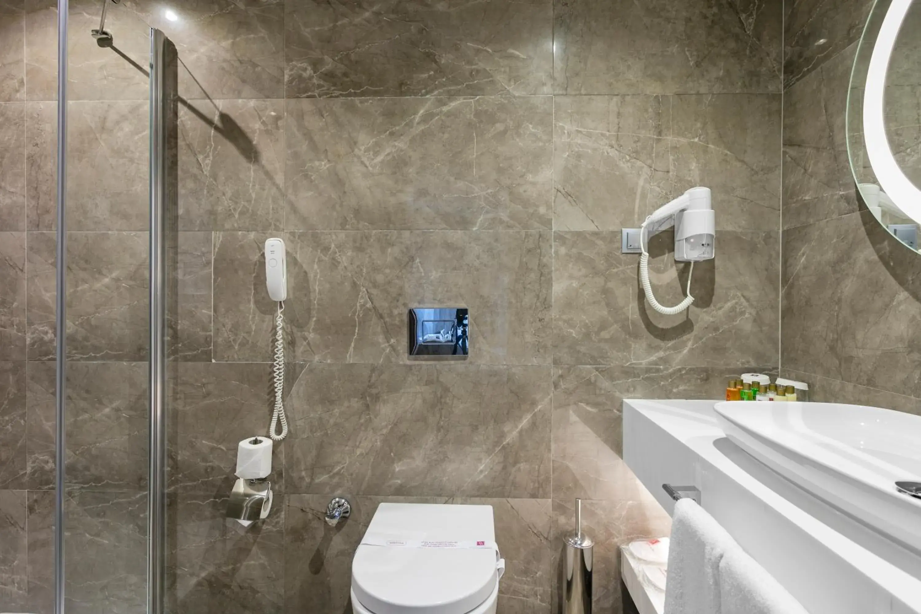 Bathroom in B Business Hotel & Spa