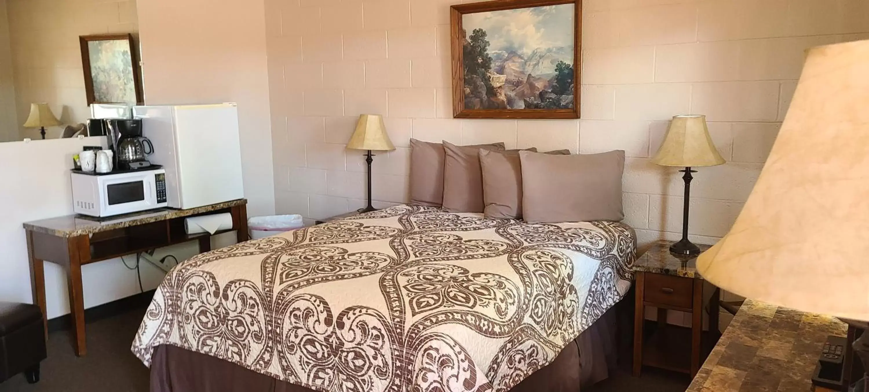 Two-Bedroom Suite in Red Rock Motel and Dam Motel Two-Bedroom Suite in Red Rock Motel and Dam Motel