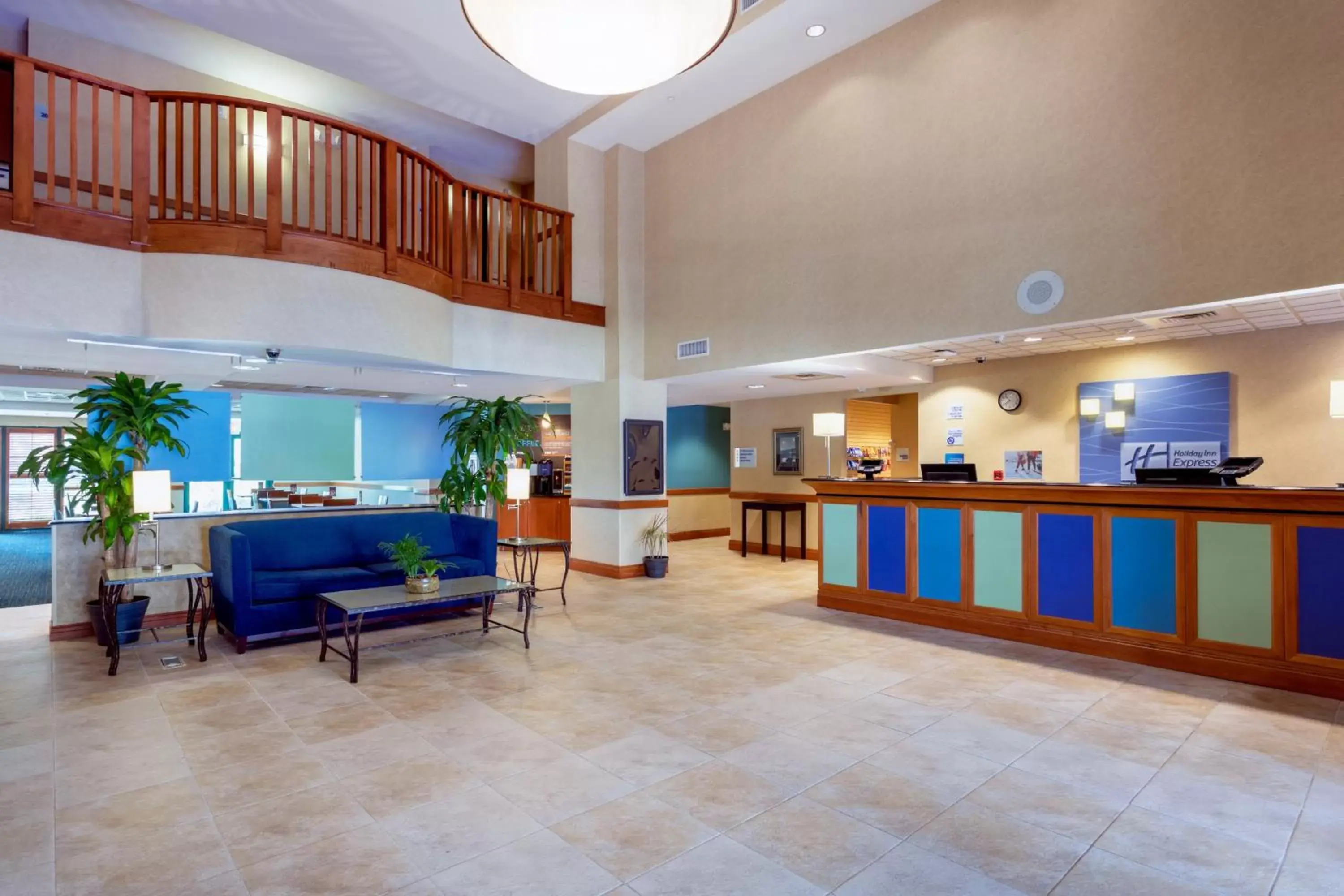 Property building, Lobby/Reception in Holiday Inn Express & Suites Bradenton East-Lakewood Ranch, an IHG Hotel