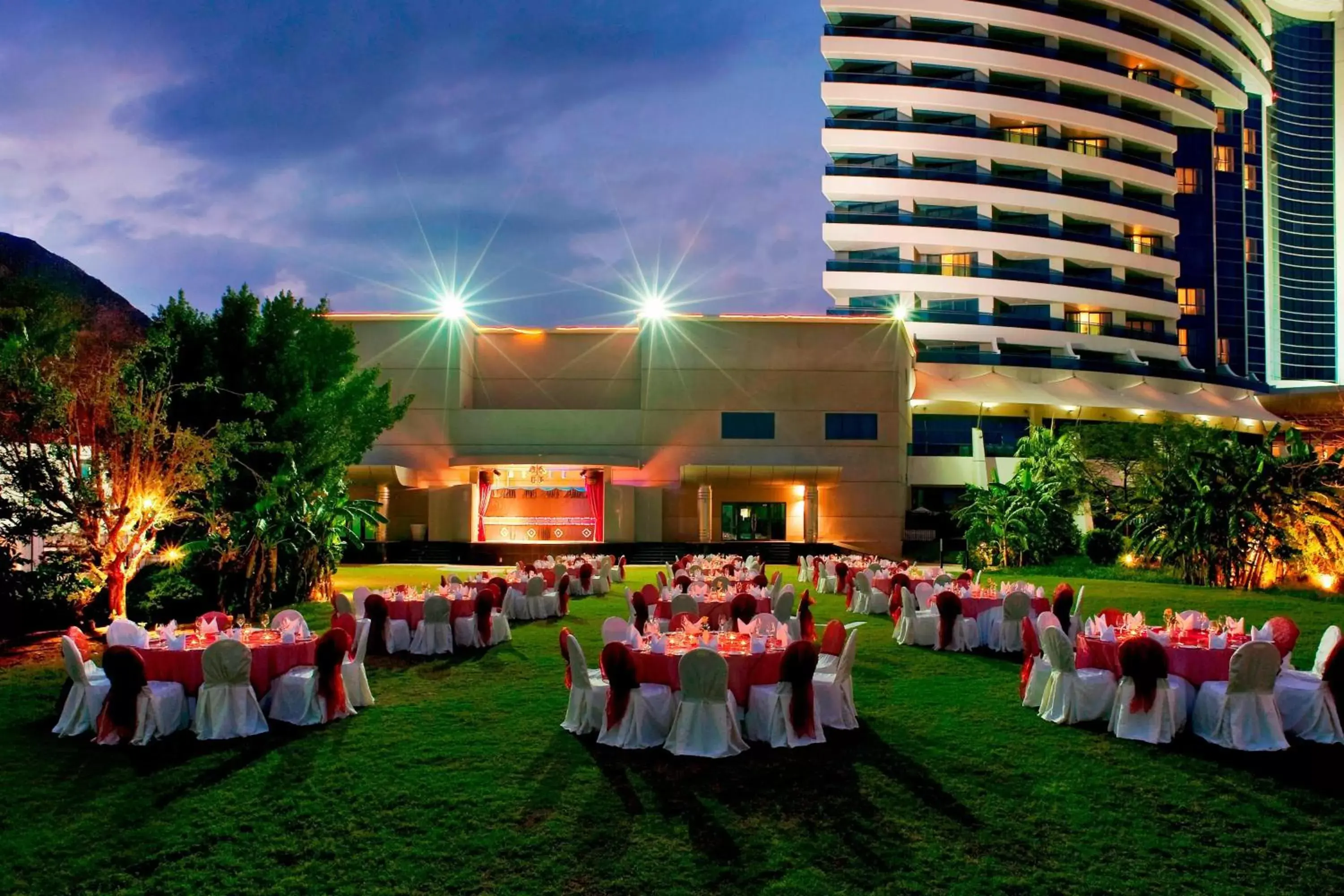 Meeting/conference room, Banquet Facilities in Le Meridien Al Aqah Beach Resort