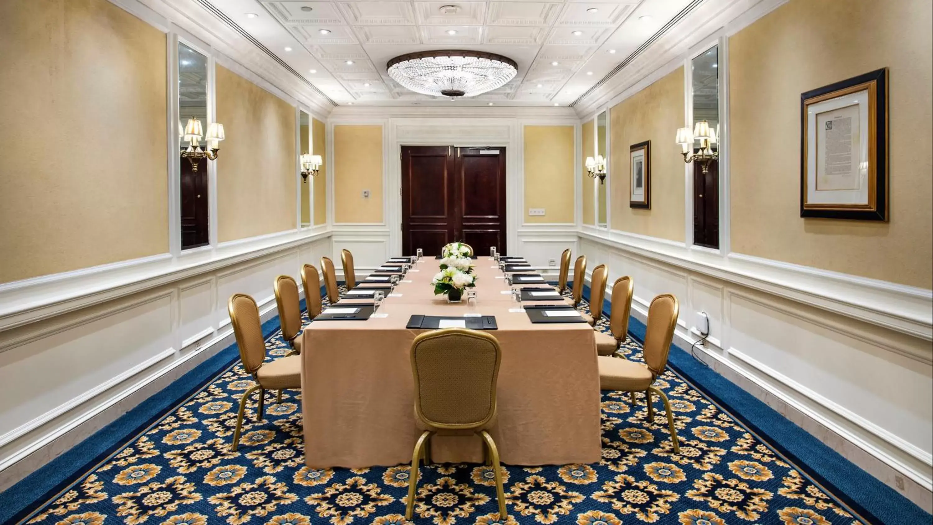 Meeting/conference room in Willard InterContinental Washington, an IHG Hotel