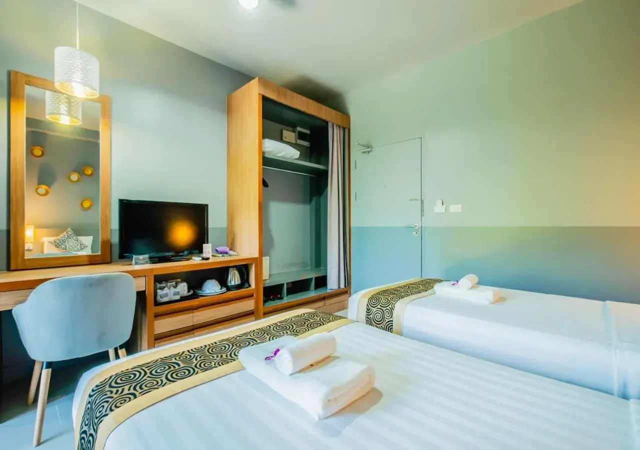 Photo of the whole room, Bed in The Rubber Hotel Phuket Photo of the whole room, Bed in The Rubber Hotel Phuket