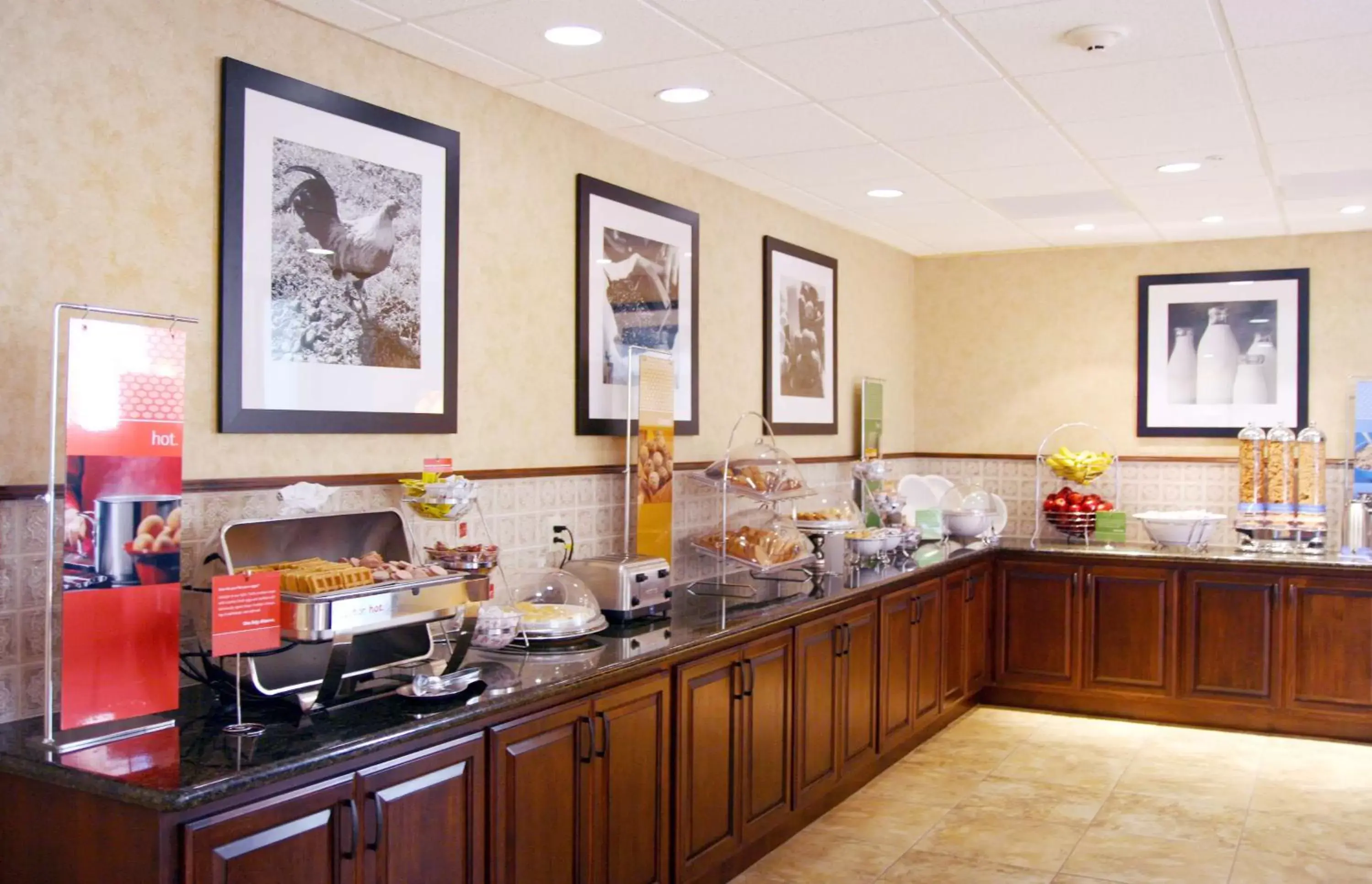Dining area, Restaurant/Places to Eat in Hampton Inn & Suites Lodi
