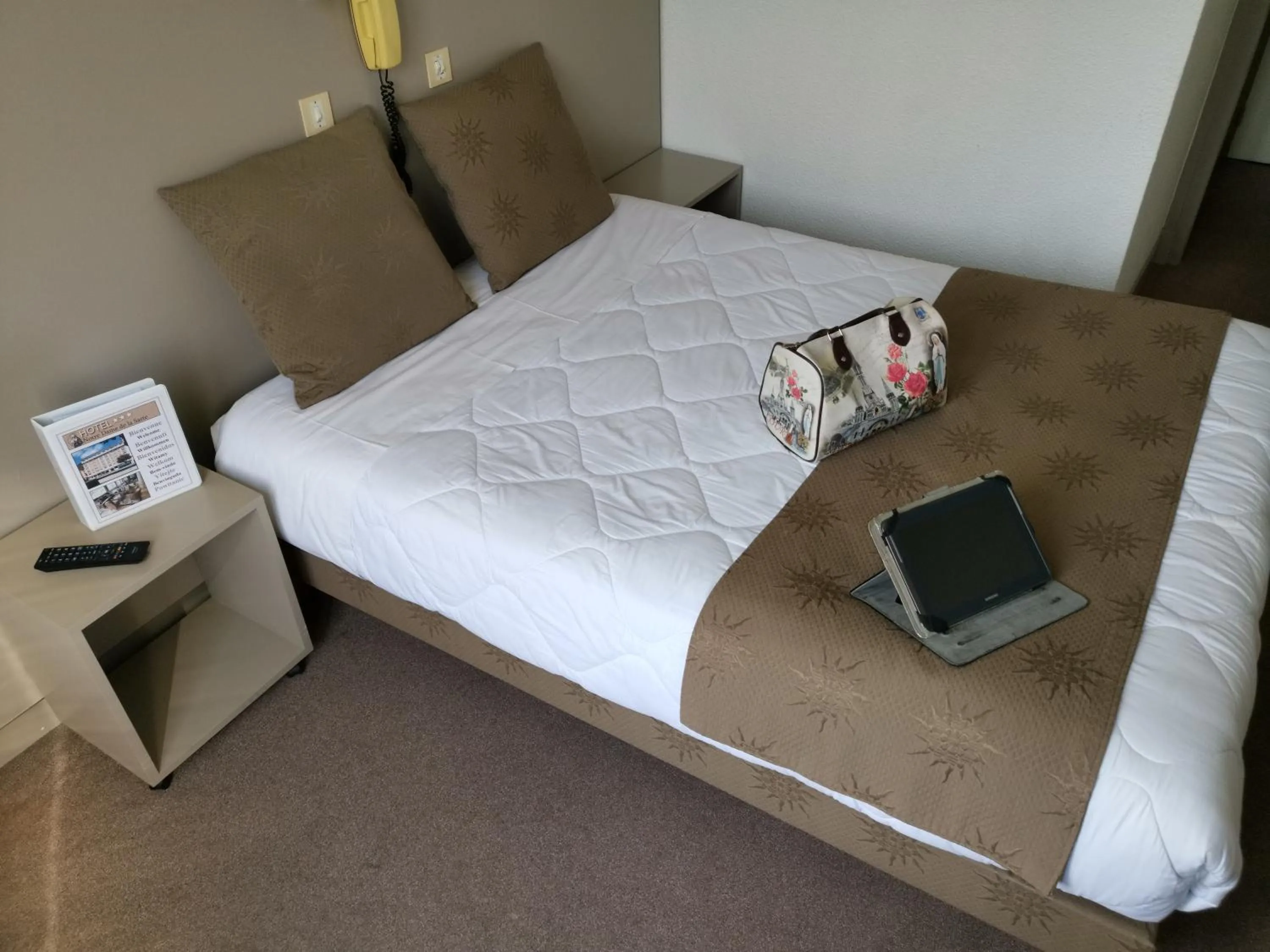 Bedroom, Bed in Adonis Lourdes - Notre Dame de la Sarte