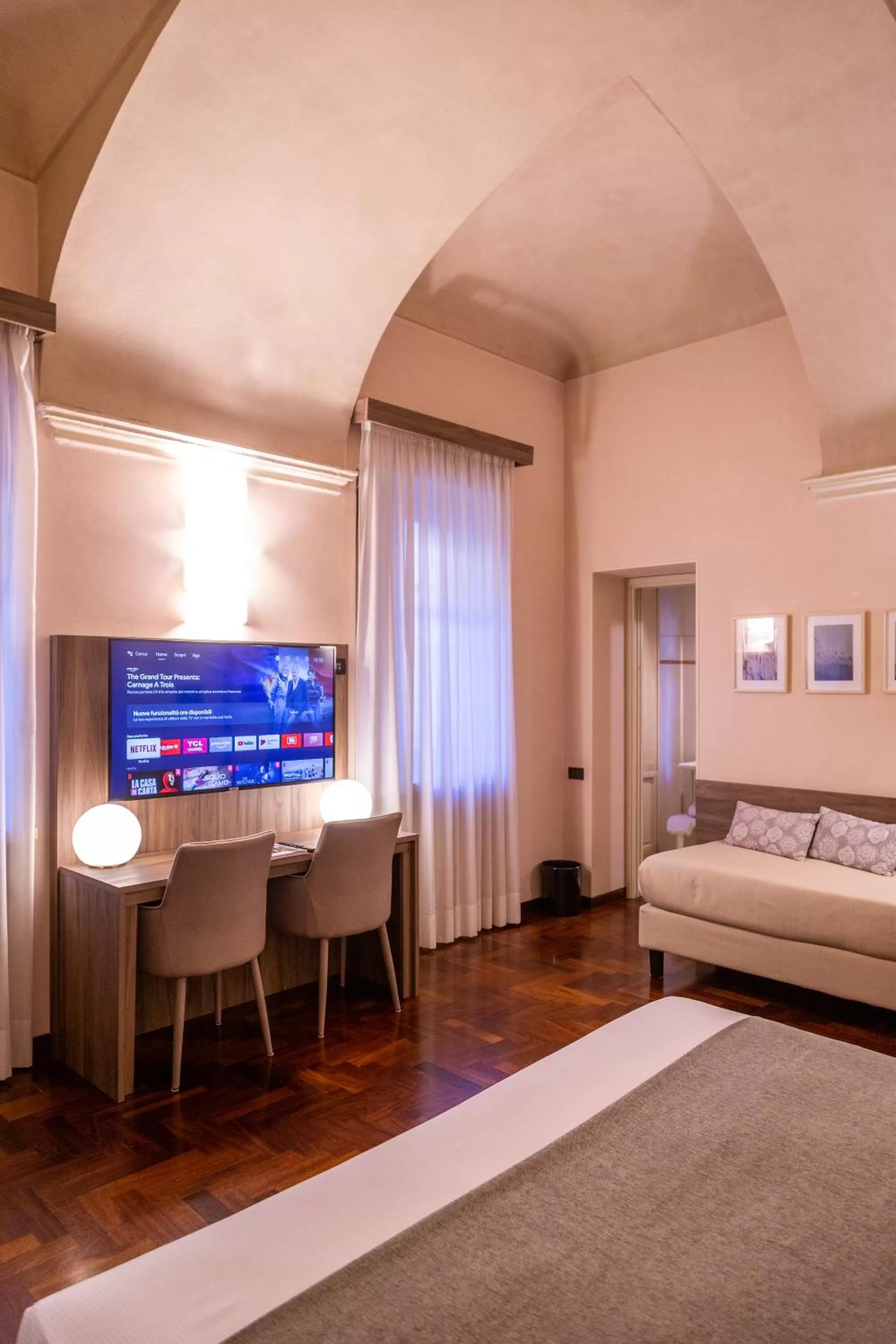 Photo of the whole room, Bed in Hotel Boutique Antiche Mura