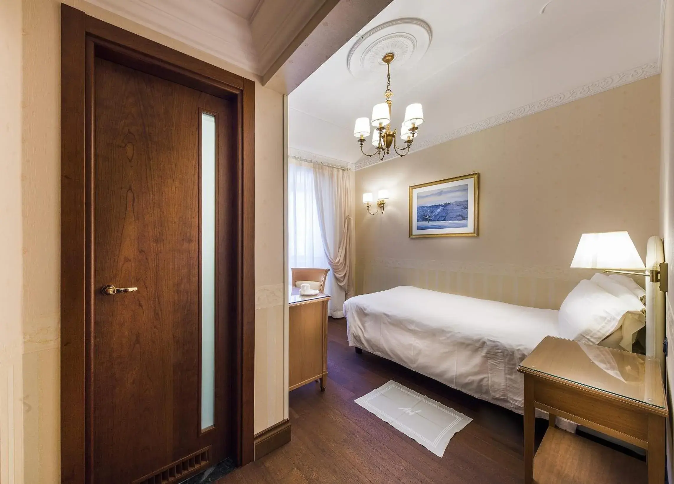 Photo of the whole room, Bed in Hotel Principe di Piemonte