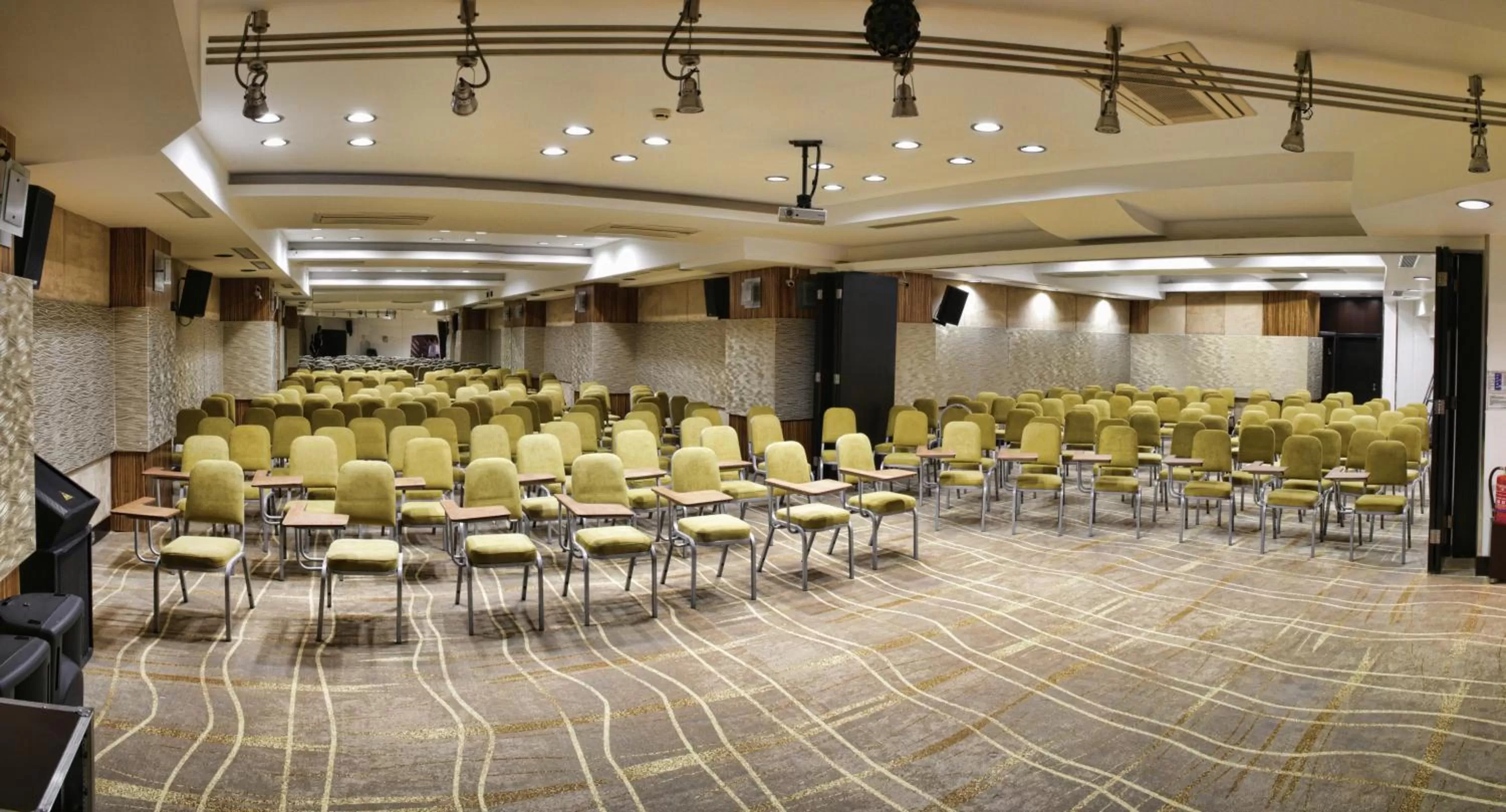 Business facilities in Orka Royal Hotel & Spa