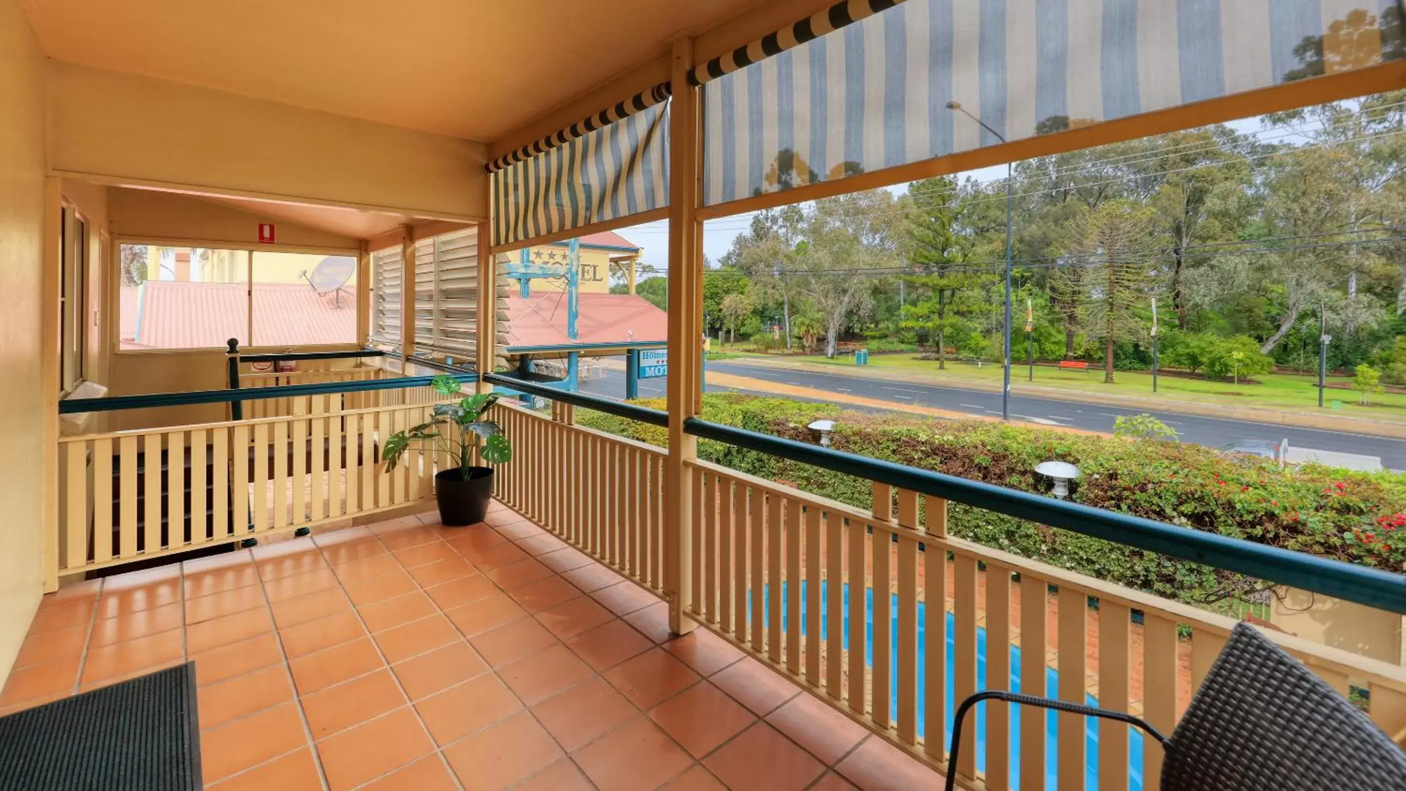 View (from property/room), Balcony/Terrace in Dalby Homestead Motel