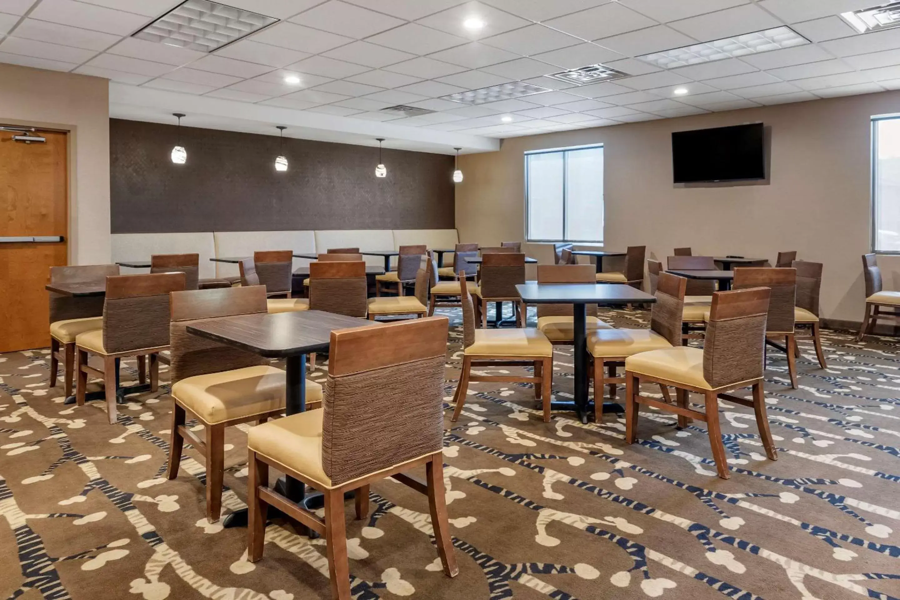 Breakfast, Restaurant/Places to Eat in Comfort Inn Glenmont - Albany South