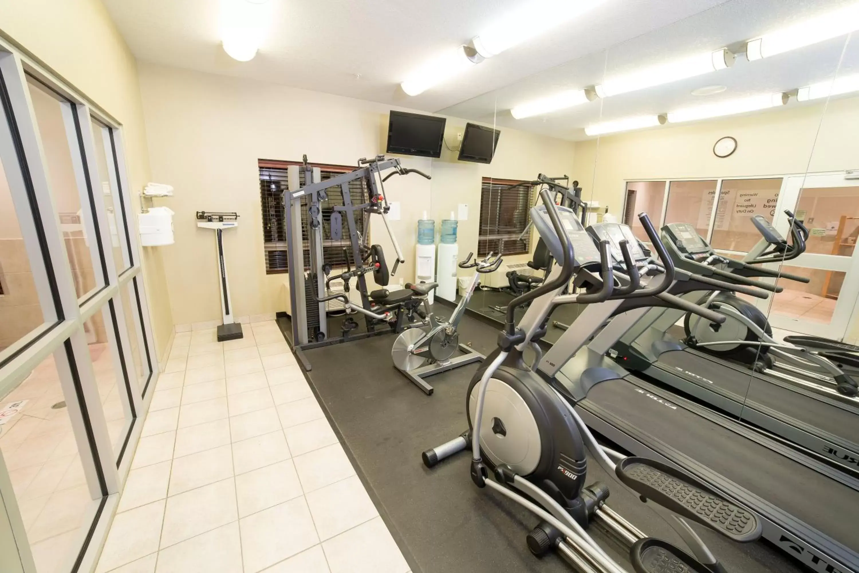 Spa and wellness centre/facilities, Fitness Center/Facilities in Holiday Inn Express & Suites Drayton Valley, an IHG Hotel