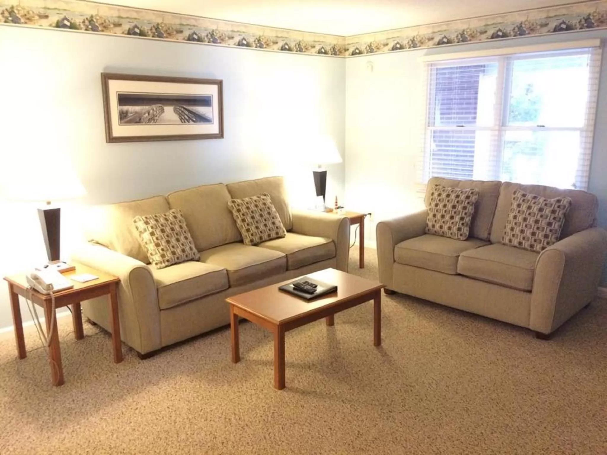 Living room, Seating Area in Elmwood Resort Hotel