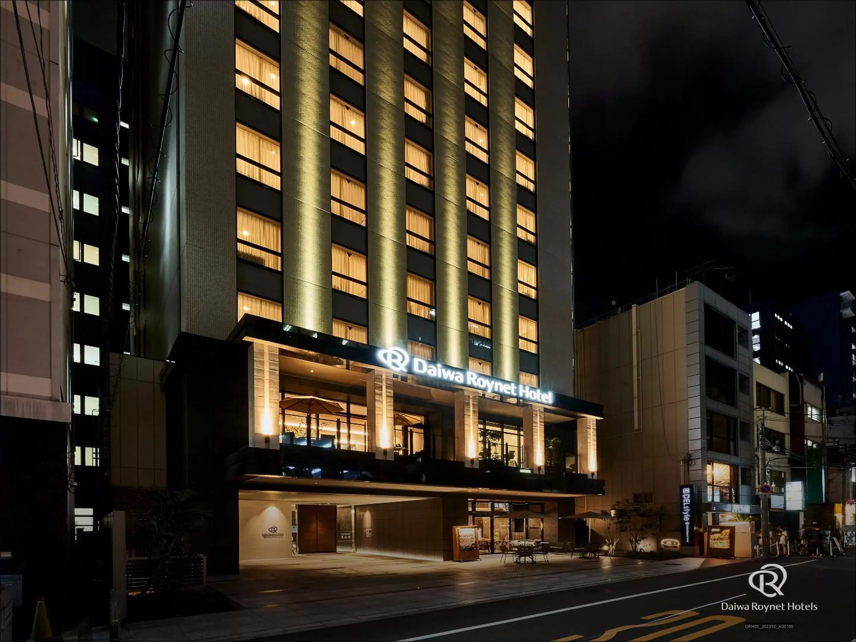 Property building in DEL style Osaka-Shinsaibashi by Daiwa Roynet Hotel Property building in DEL style Osaka-Shinsaibashi by Daiwa Roynet Hotel