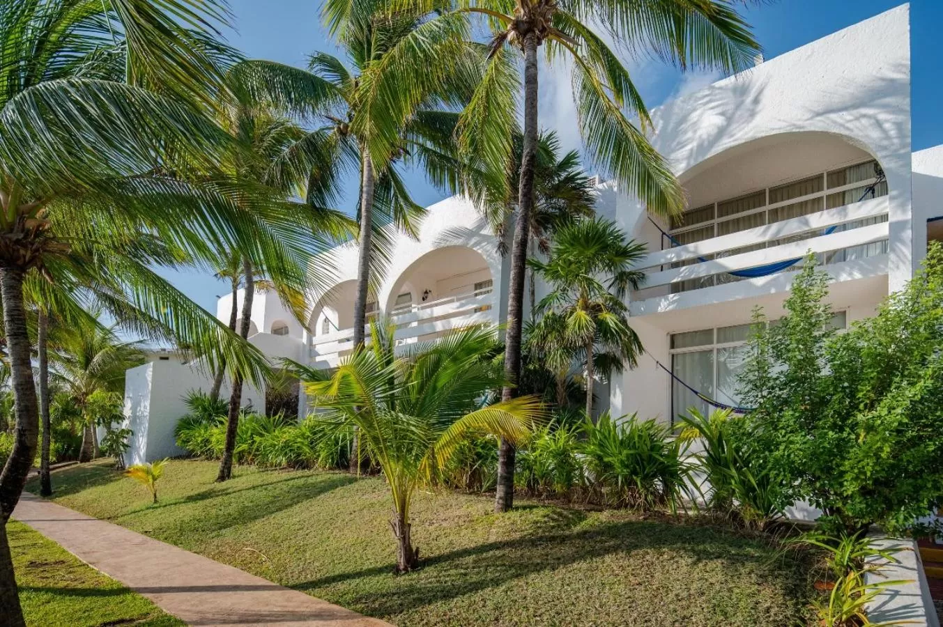 Property building in Hotel Maya Caribe Faranda Cancún
