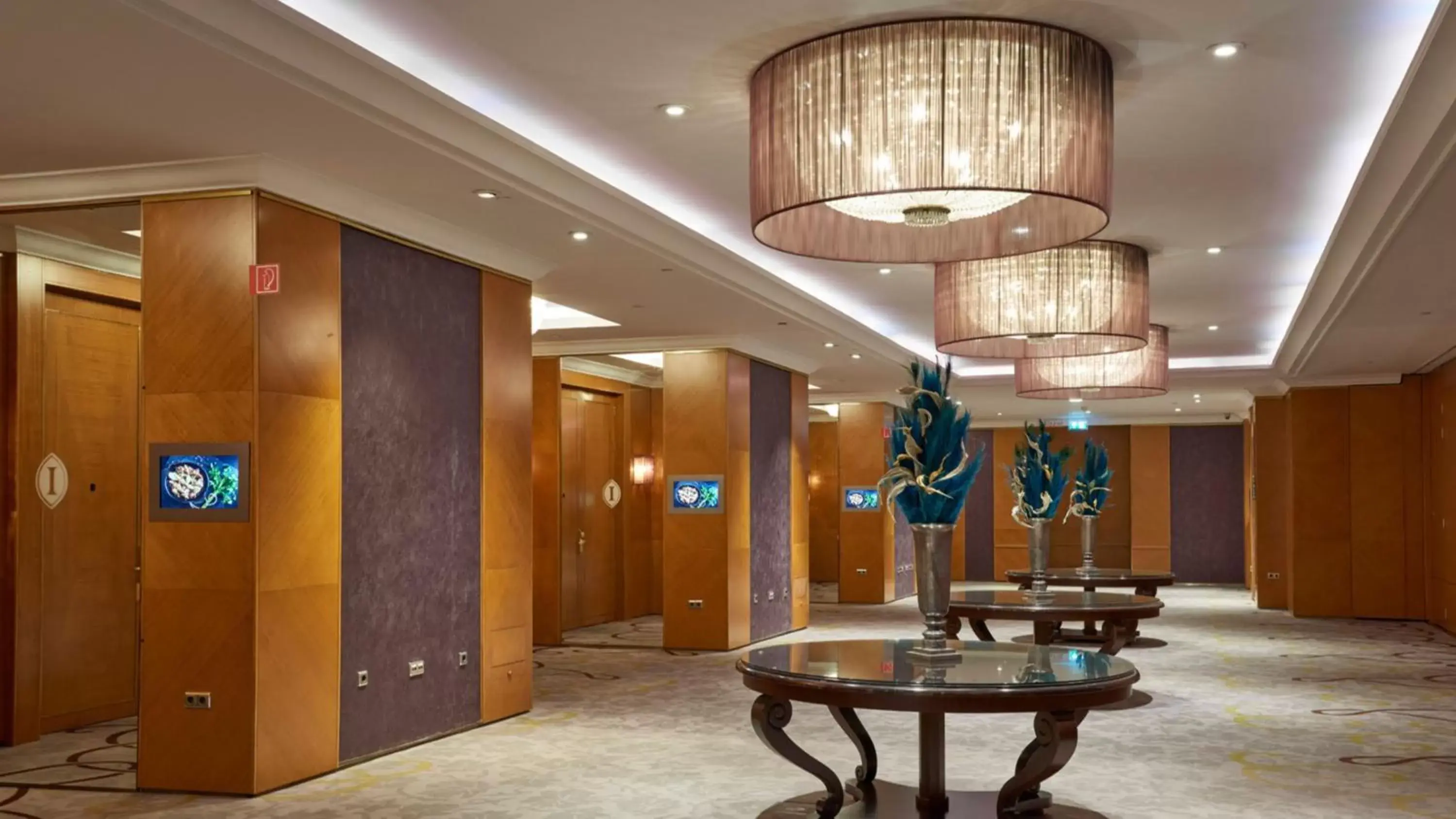 Meeting/conference room, Lobby/Reception in InterContinental Budapest, an IHG Hotel