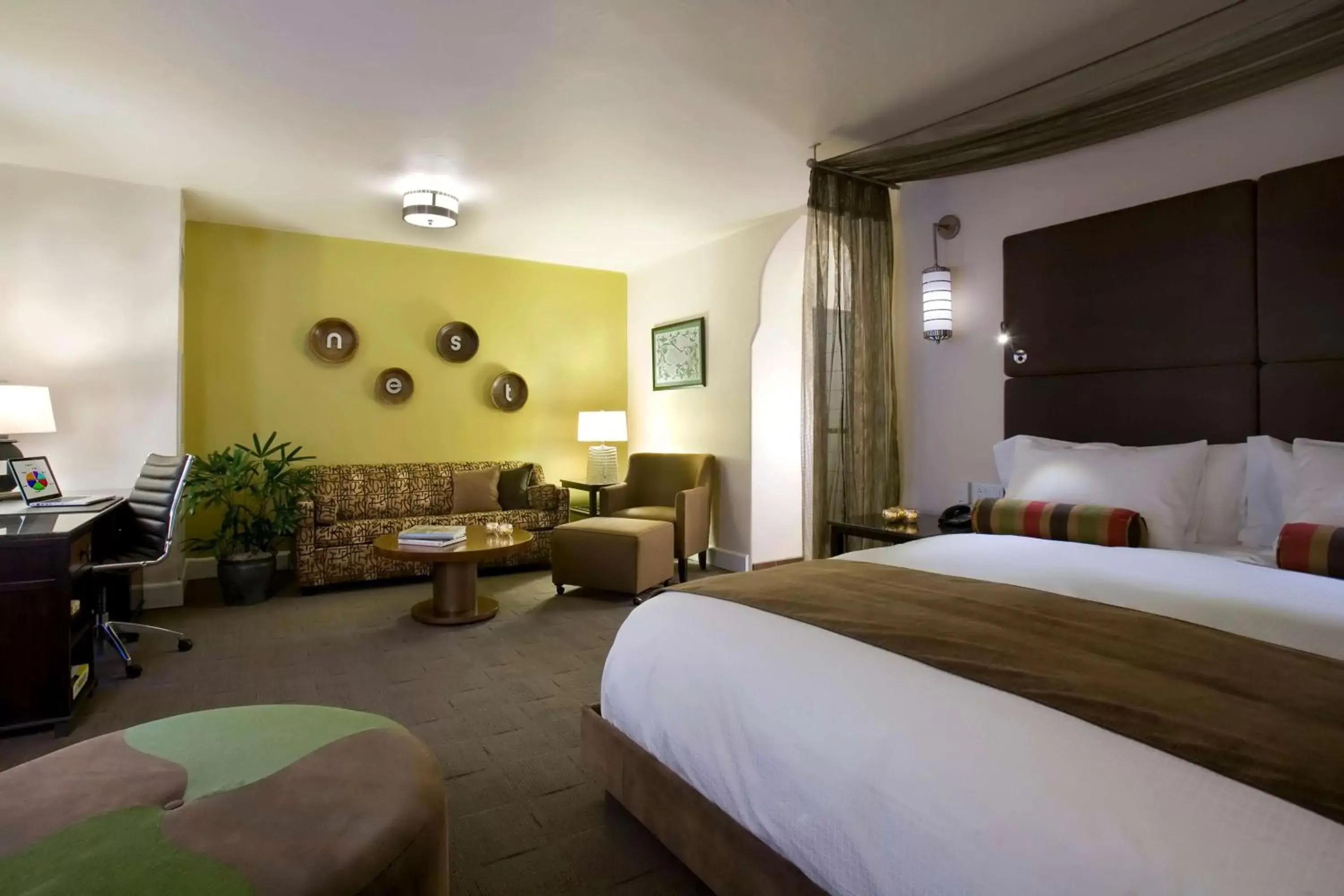 Bedroom in Hotel Andaluz Albuquerque, Curio Collection By Hilton