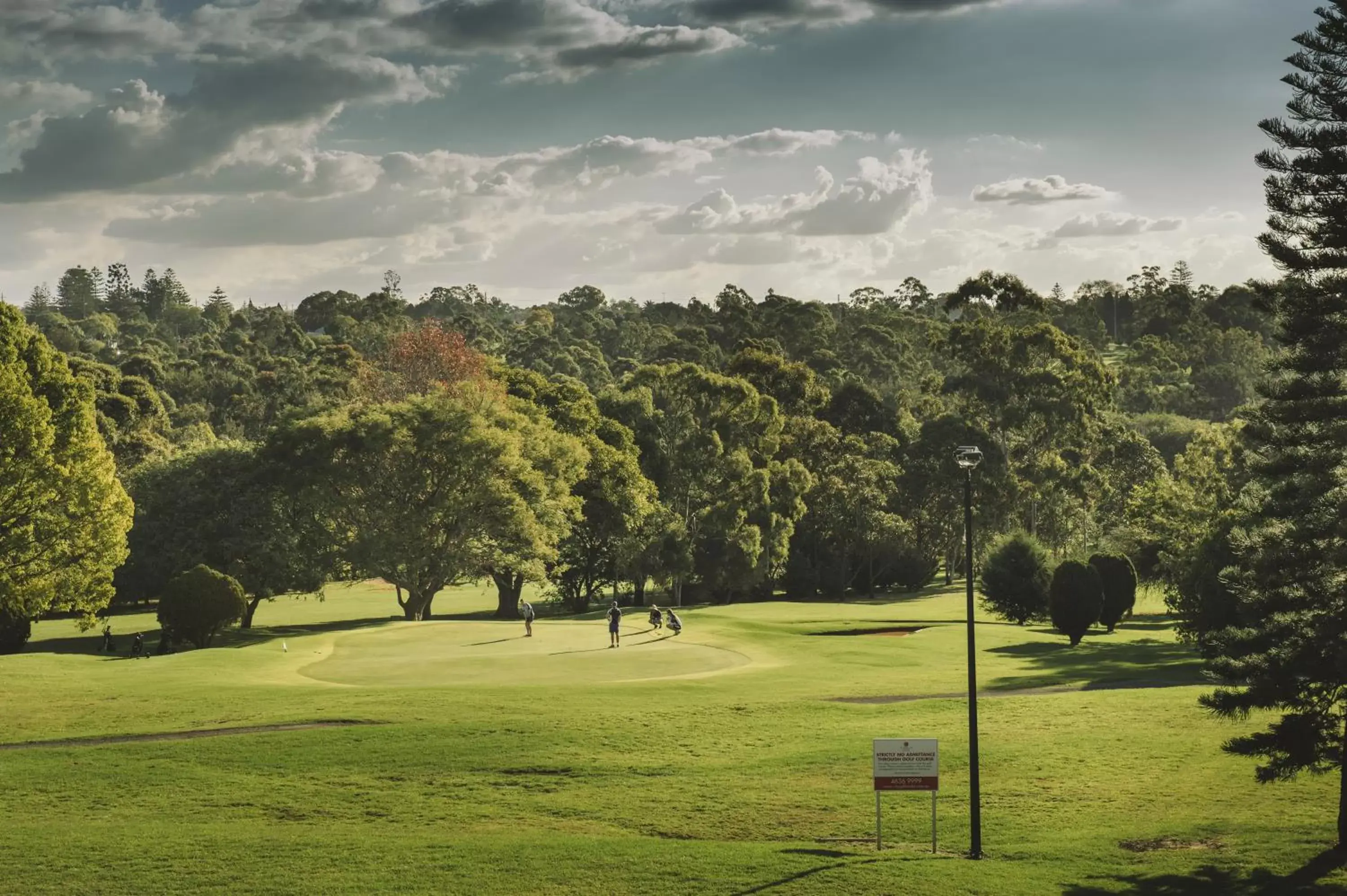 Golfcourse in City Golf Club Motel