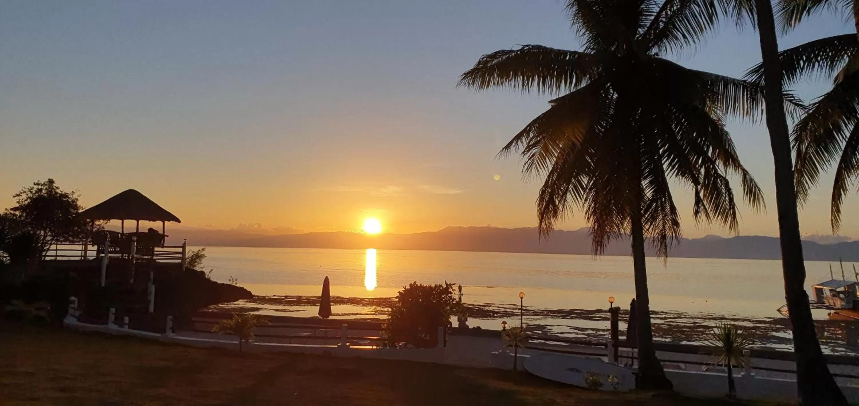 Sunset in Tauig Beach Resort