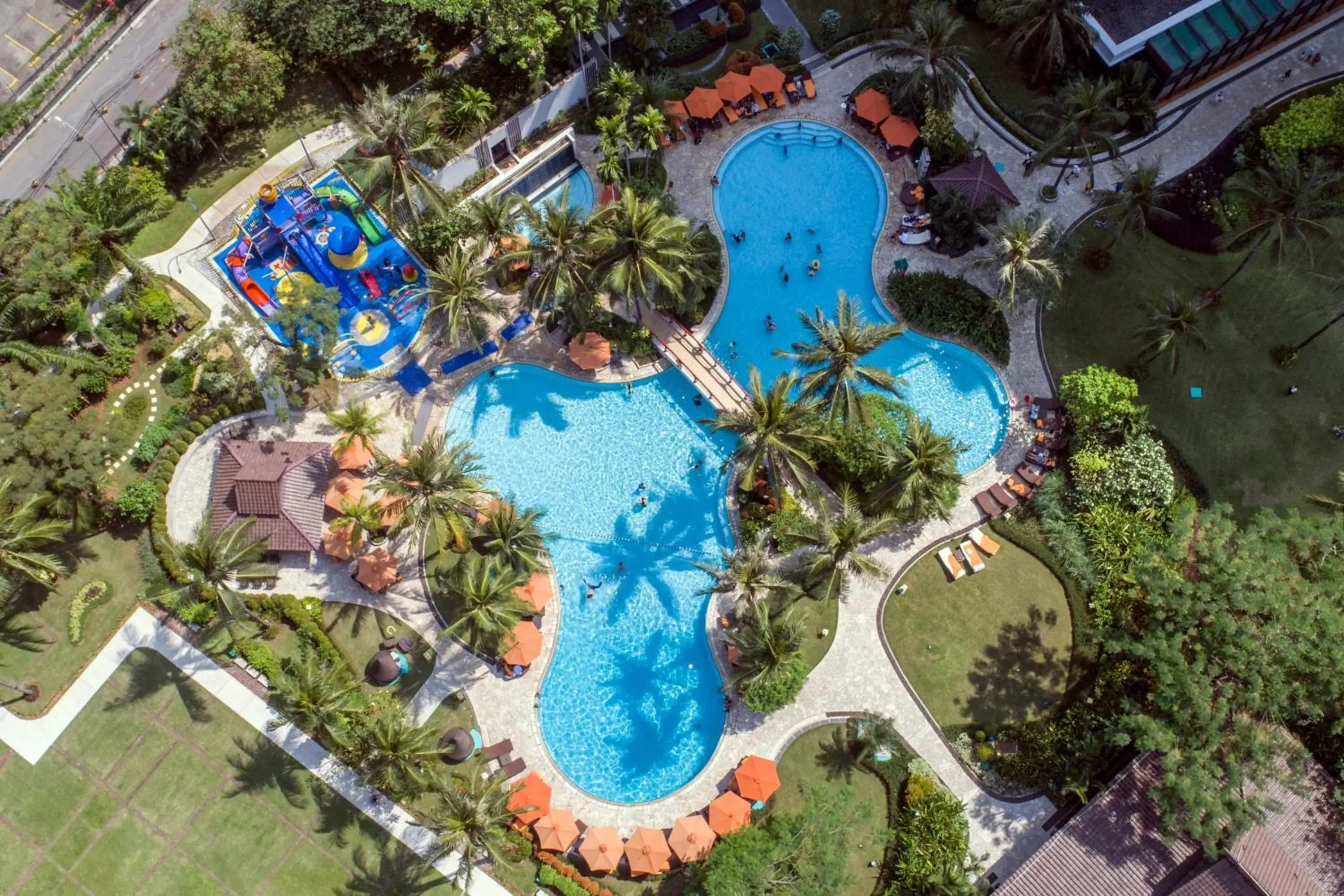 Bird's eye view, Pool View in Shangri-La Jakarta