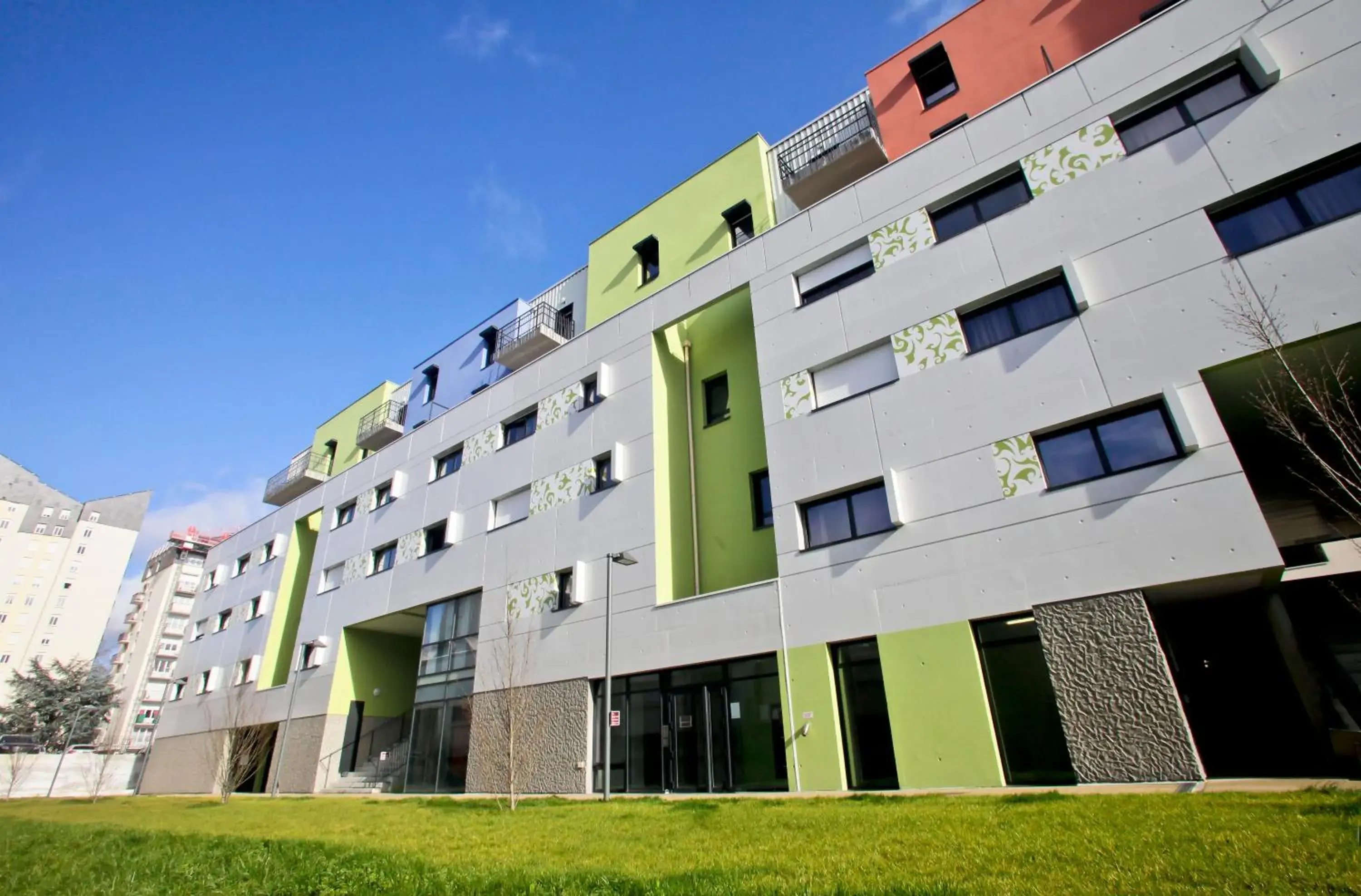 Facade/entrance, Property Building in Apparthotel Odalys Tours